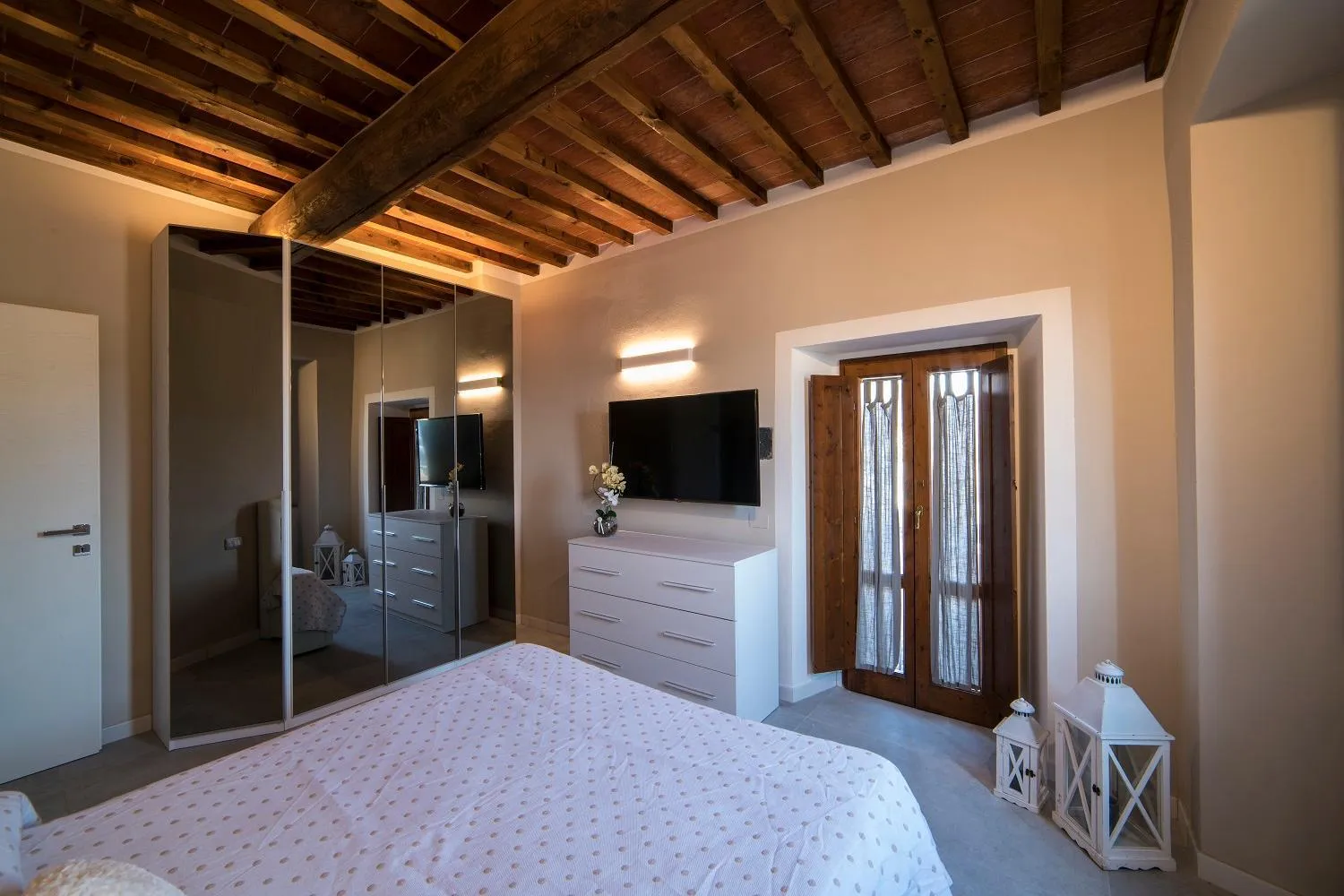 TV and multimedia, Bed in Rocca Palazzaccio