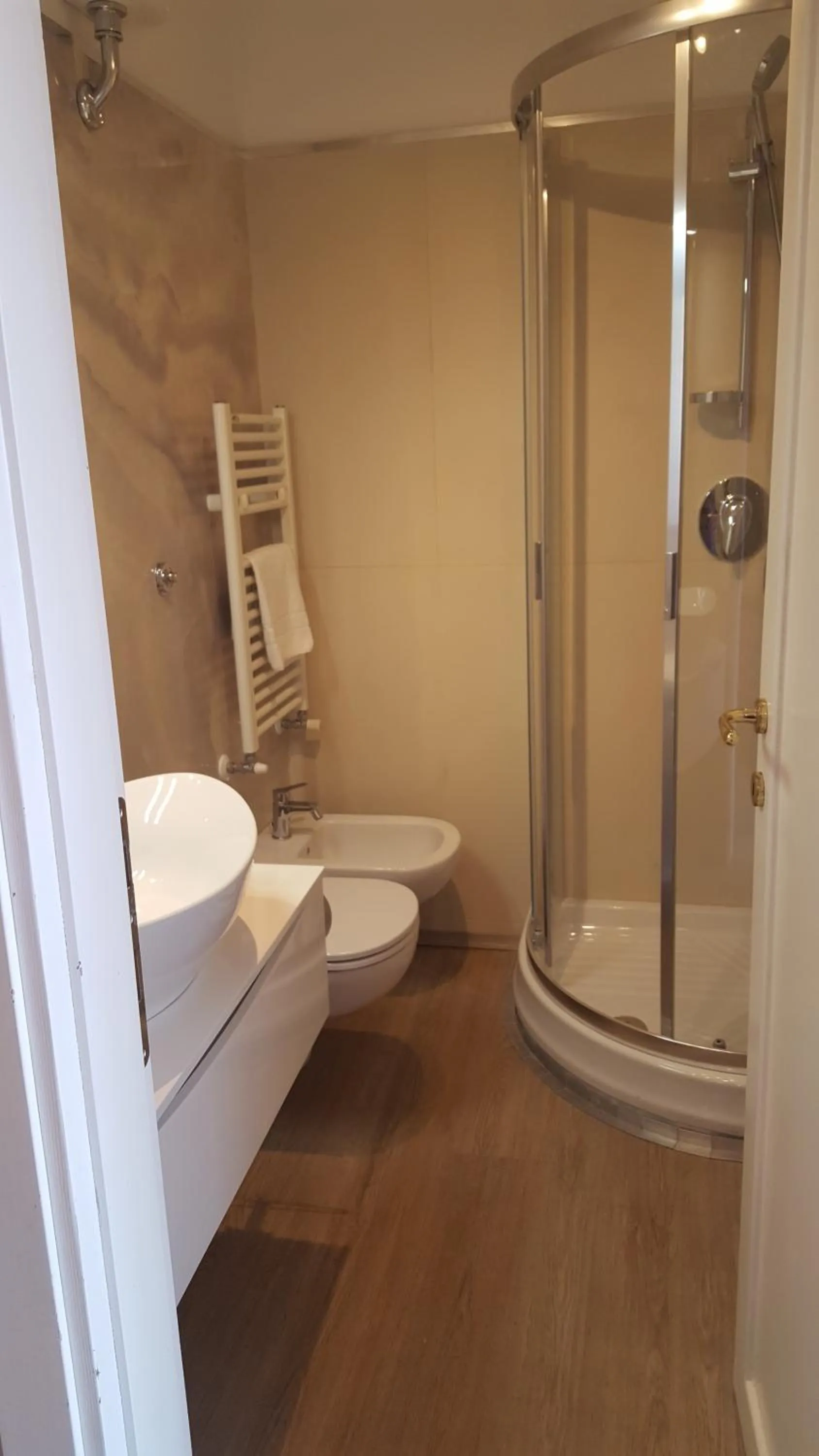 Bathroom in Rocca Palazzaccio