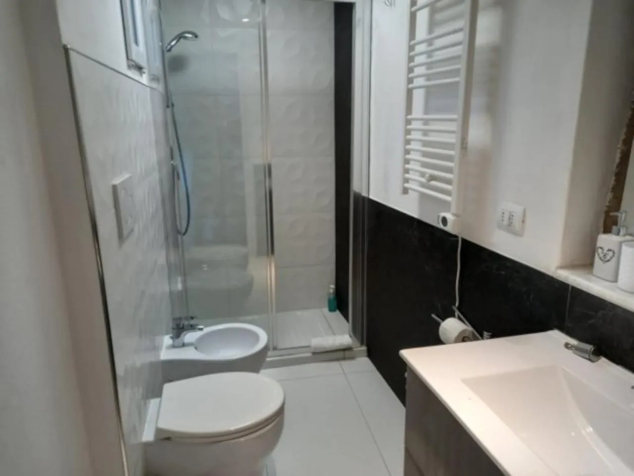 Bathroom in Rocca Palazzaccio