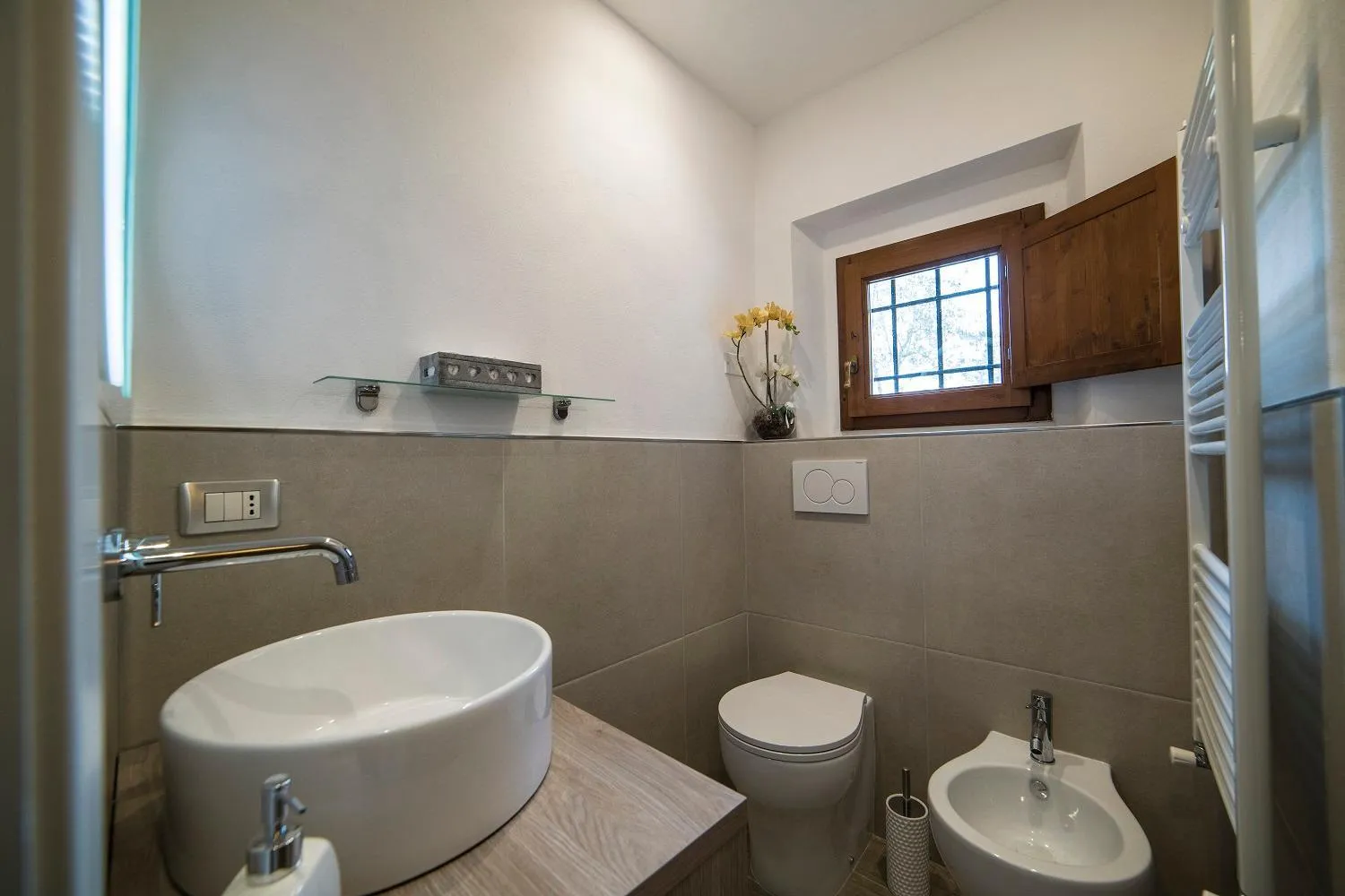 Bathroom in Rocca Palazzaccio