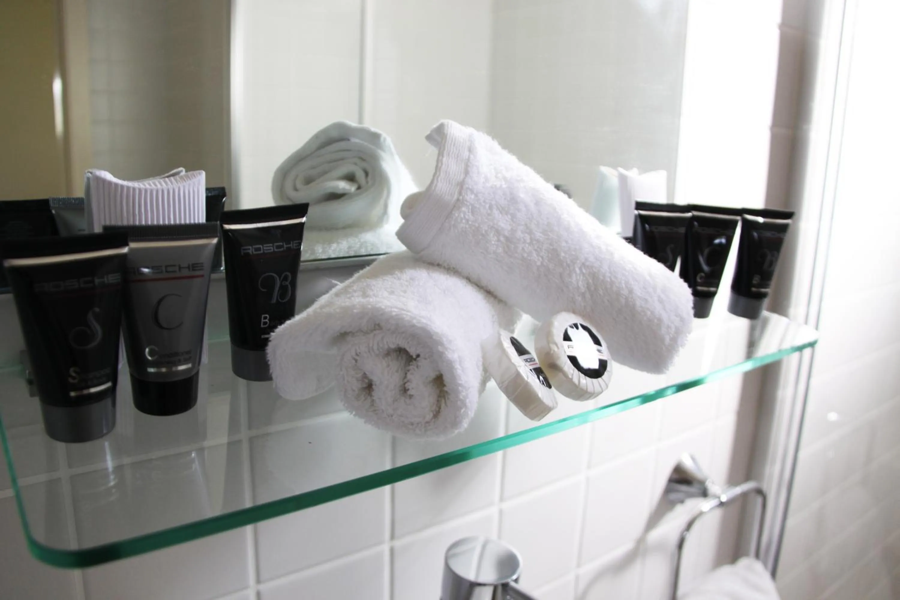 Shower in Adina Vineyard