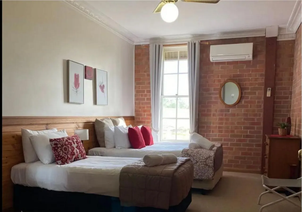 Bed in Bluebush Estate