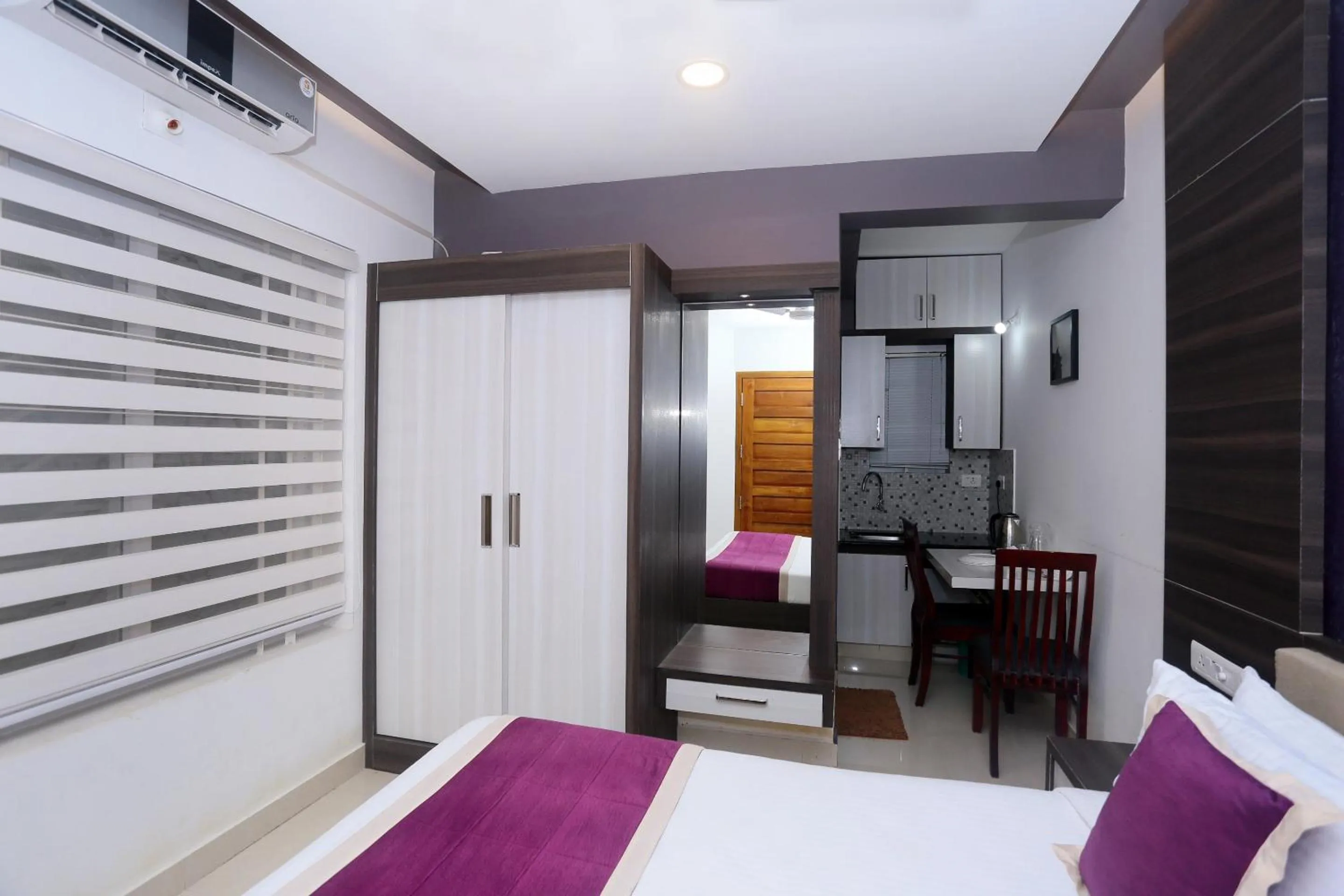 Bedroom, Bed in Daan Ambalath Maple Leaves