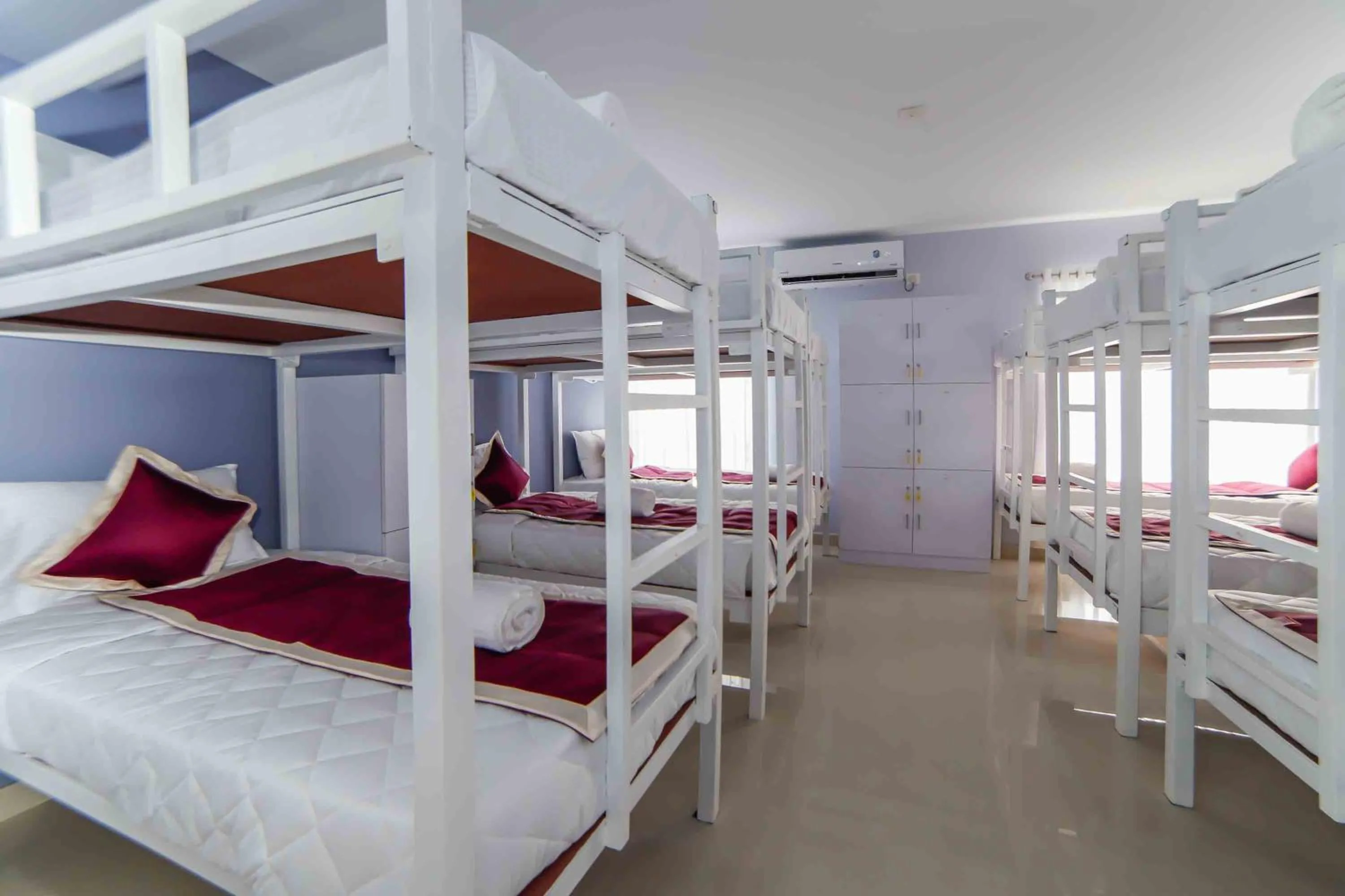 bunk bed, Bed in Daan Ambalath Maple Leaves