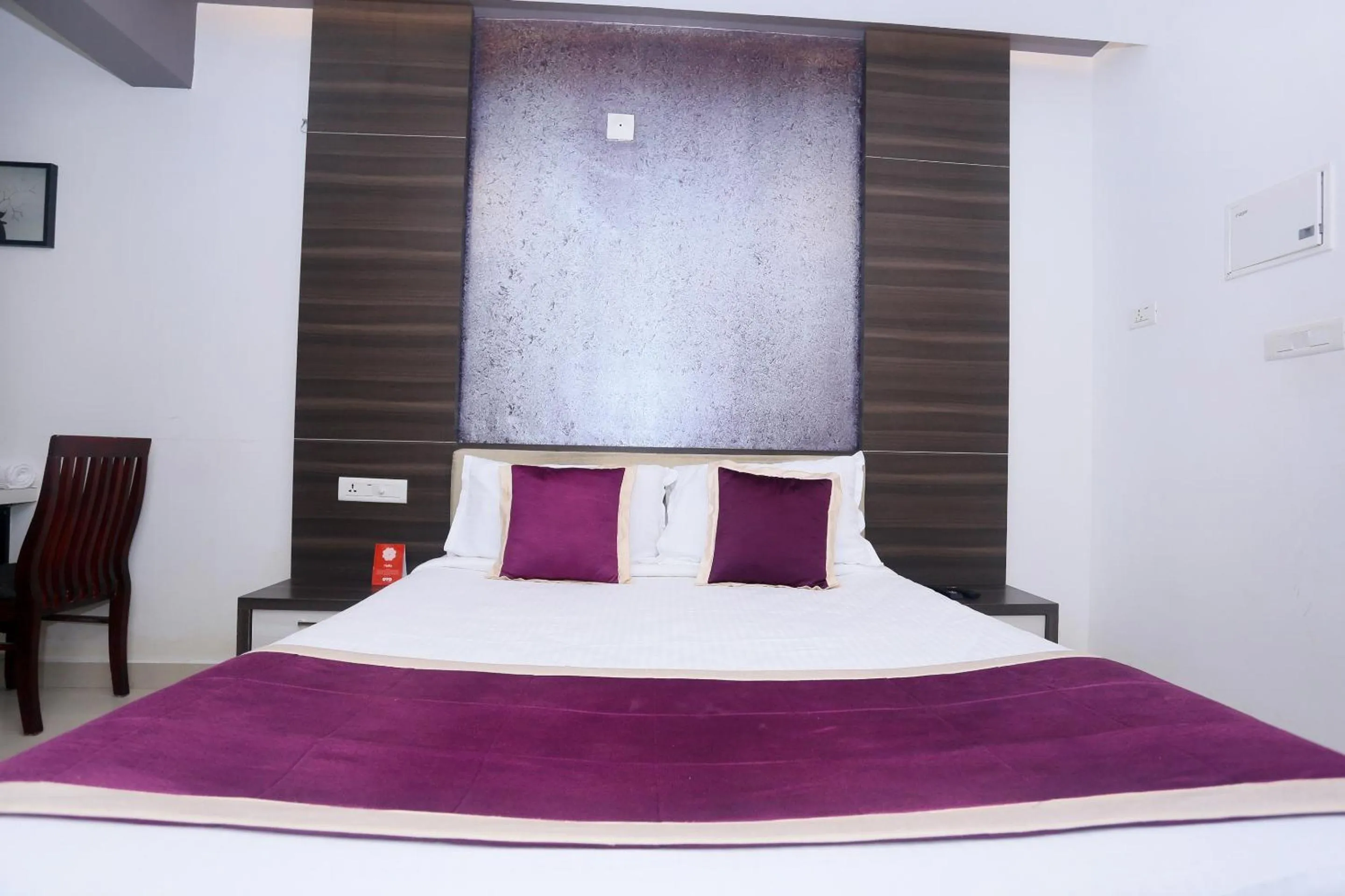 Bedroom, Bed in Daan Ambalath Maple Leaves