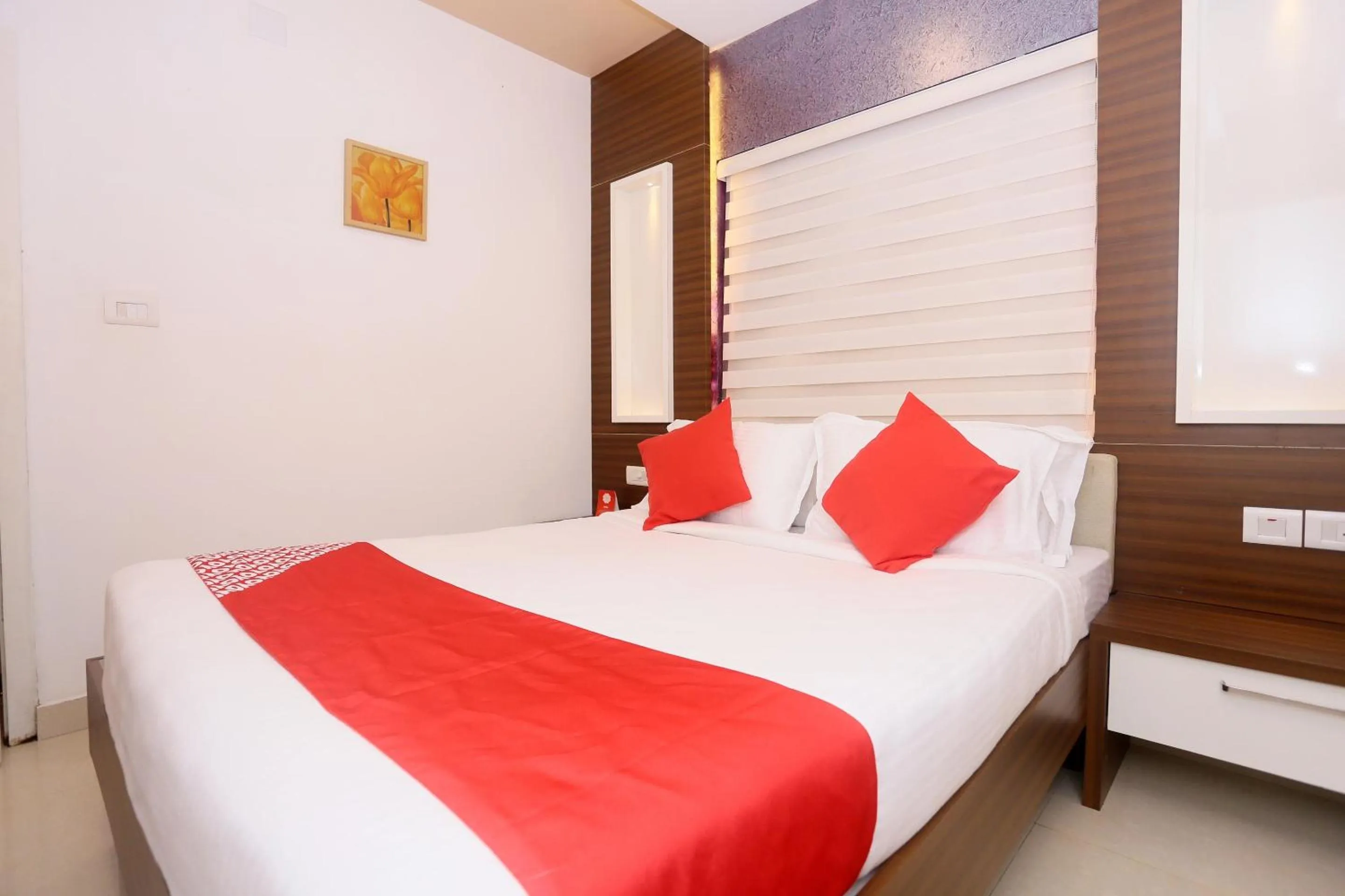 Bedroom, Bed in Daan Ambalath Maple Leaves