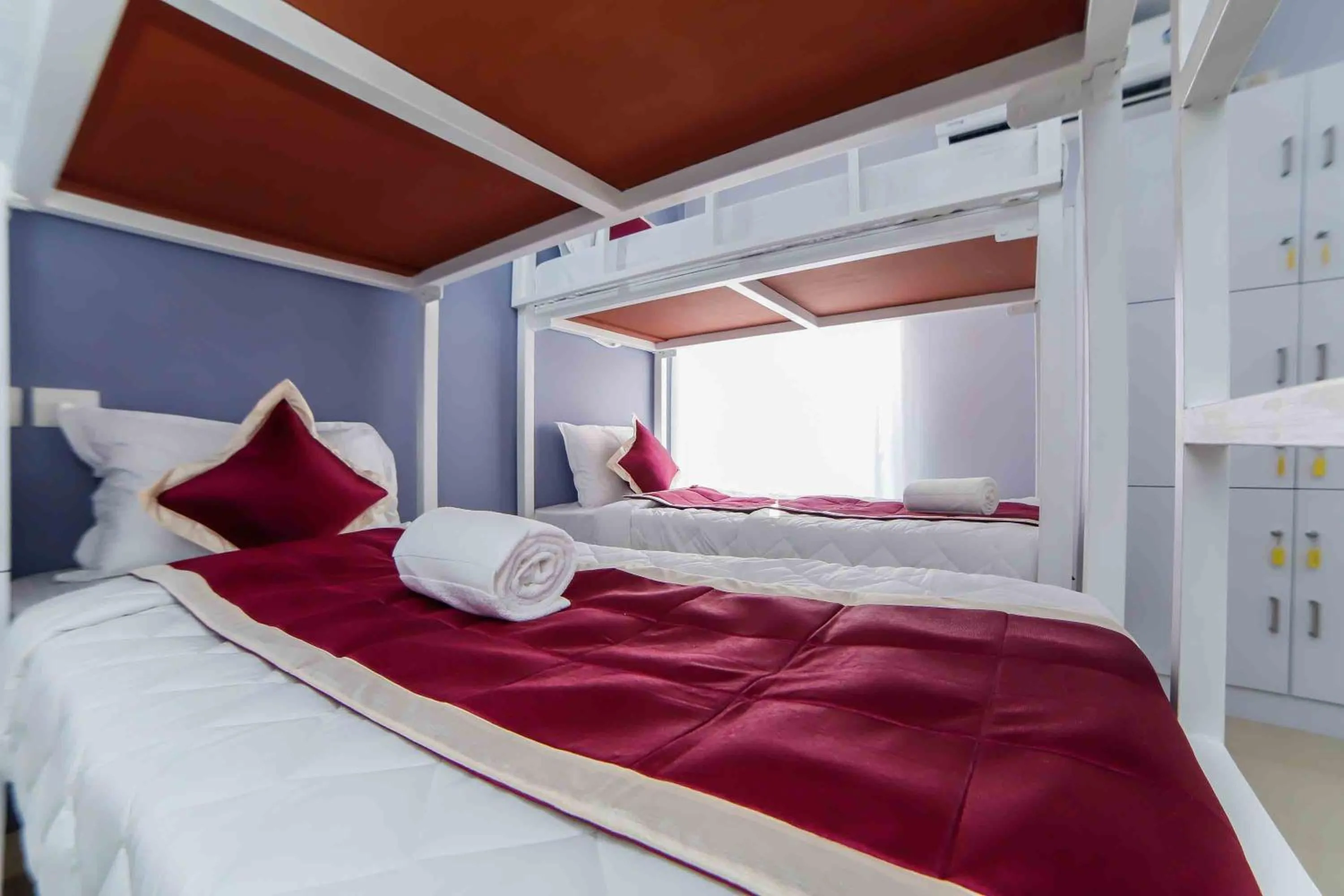 bunk bed, Bed in Daan Ambalath Maple Leaves