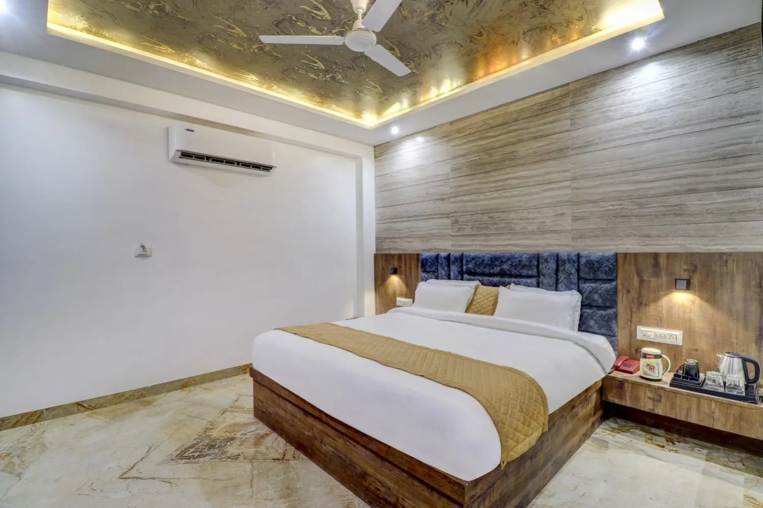 Bedroom in Hotel Anand Villa