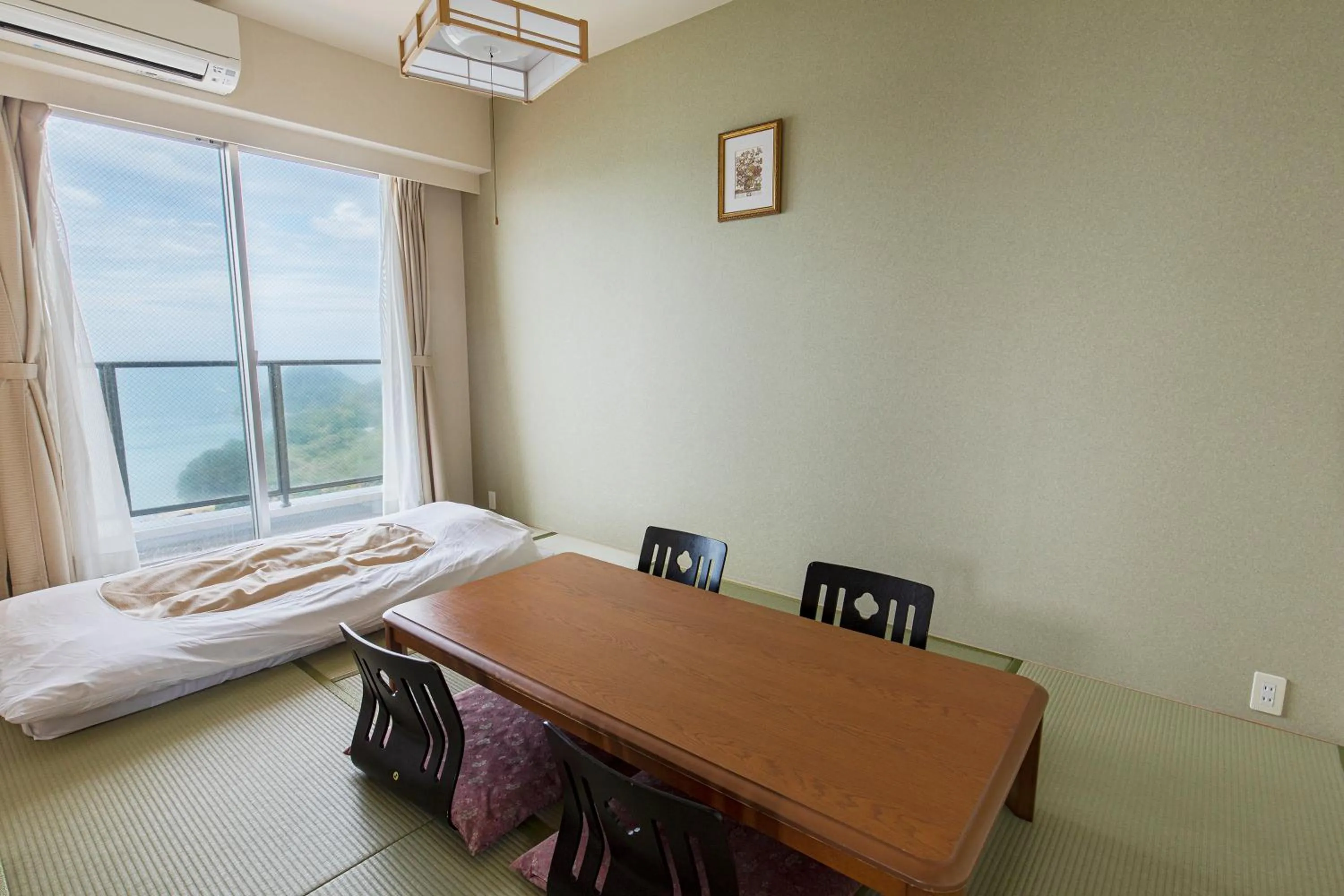 Photo of the whole room in Samson Hotel