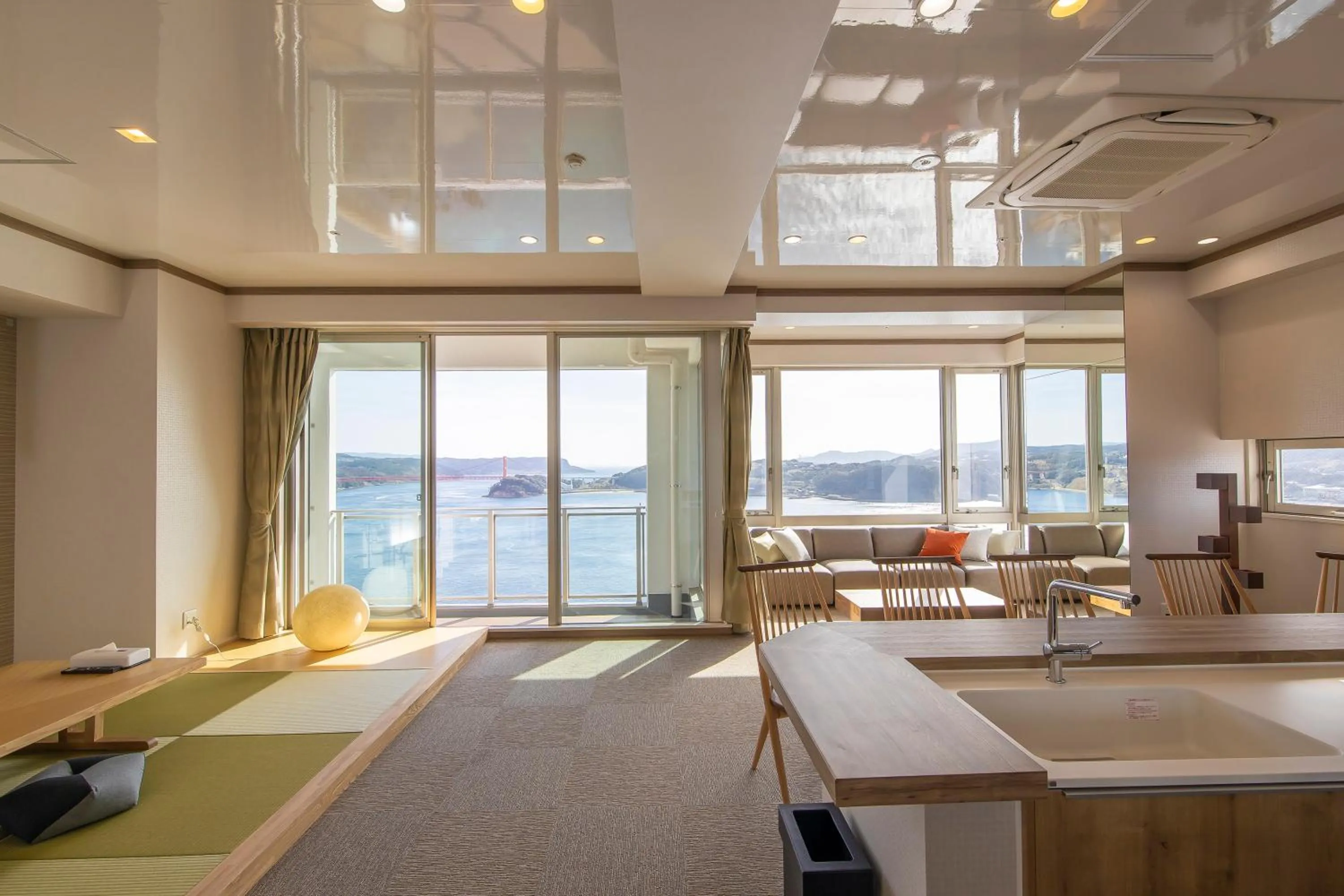 Photo of the whole room in Samson Hotel