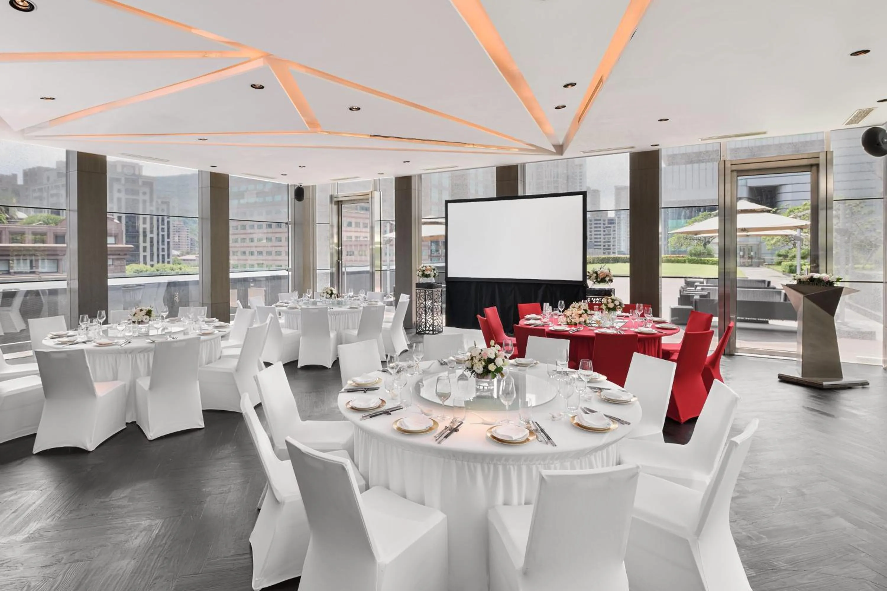Banquet/Function facilities in Le Meridien Taipei