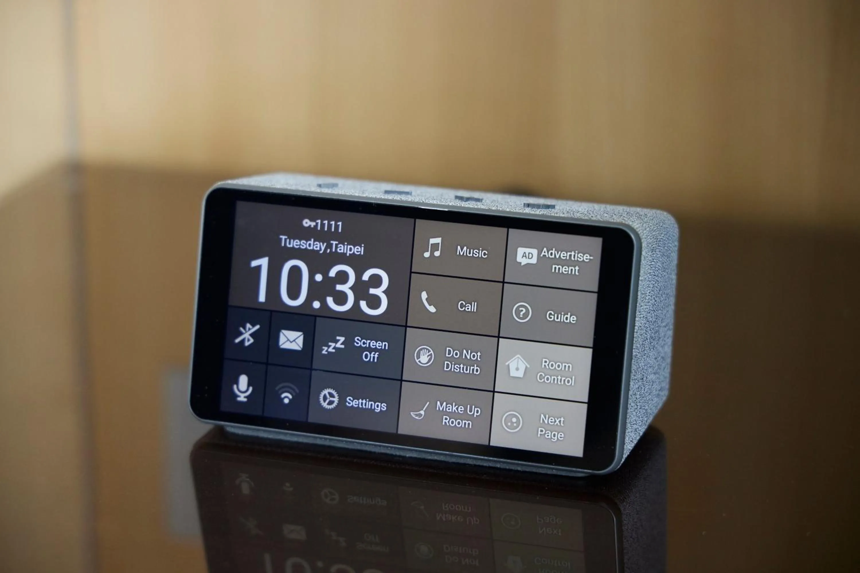 Photo of the whole room in Le Meridien Taipei