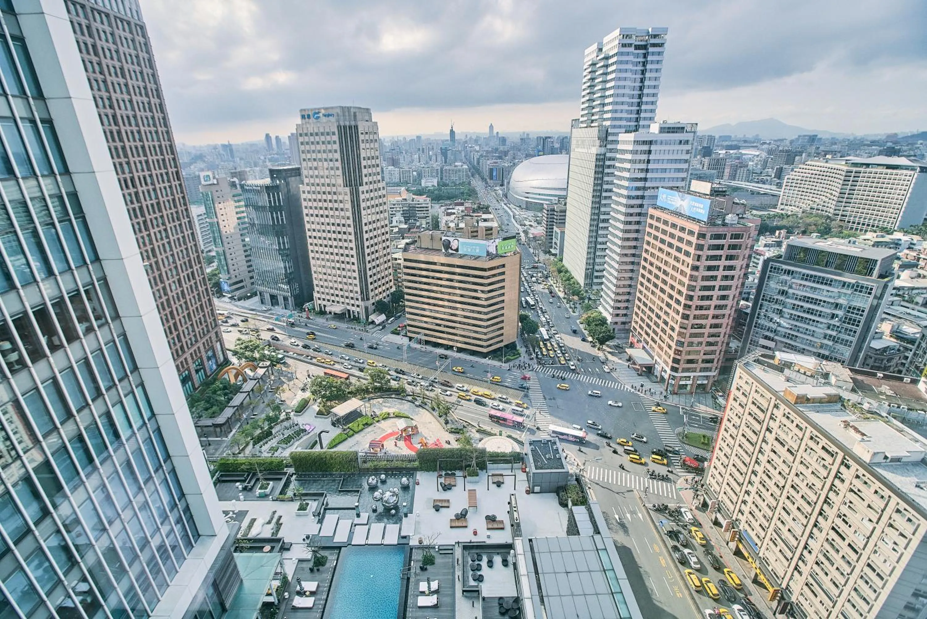 City view in W Taipei