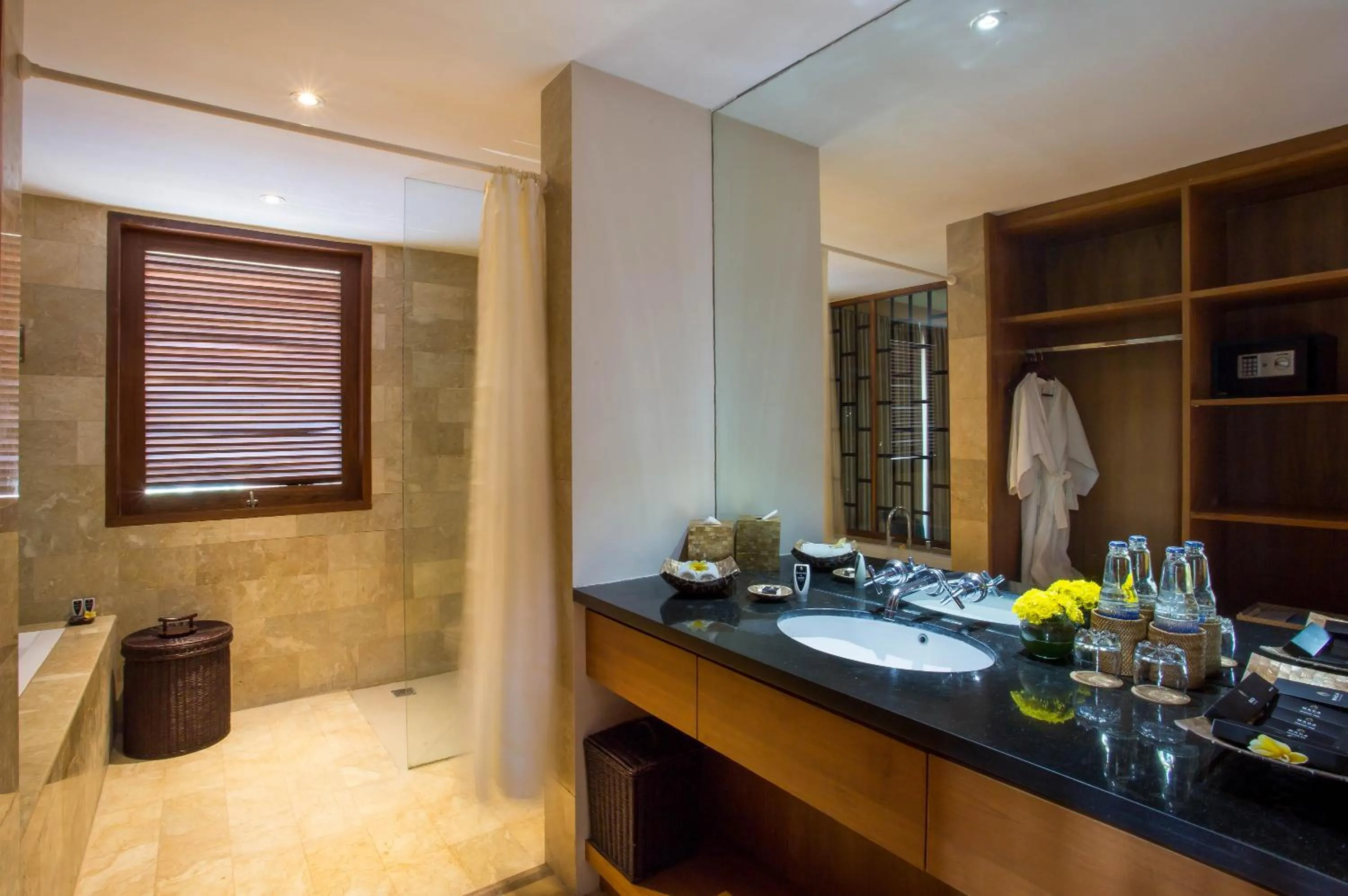 Bathroom in Maca Villas and Residence Umalas