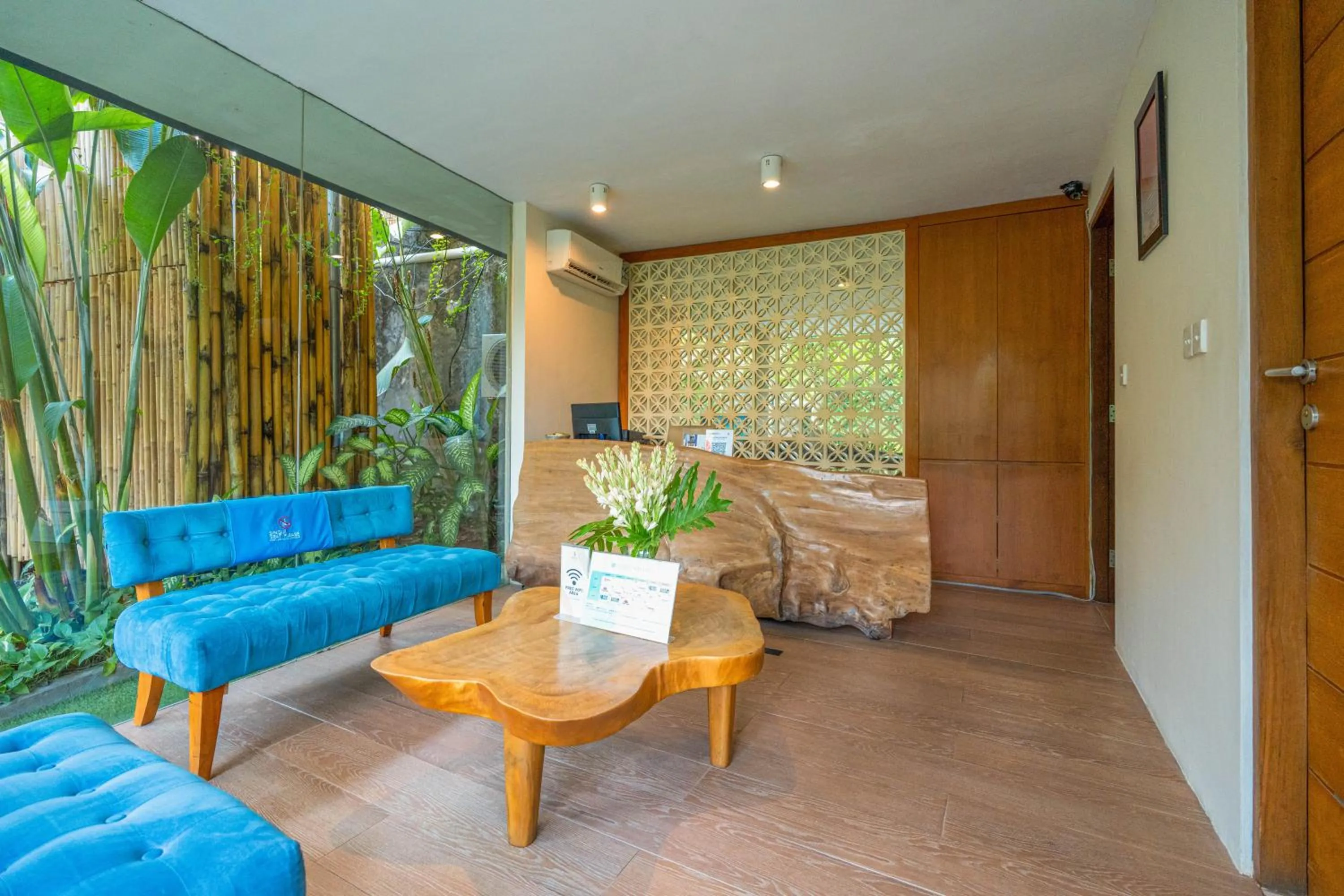 Lobby or reception in Maca Villas and Residence Umalas