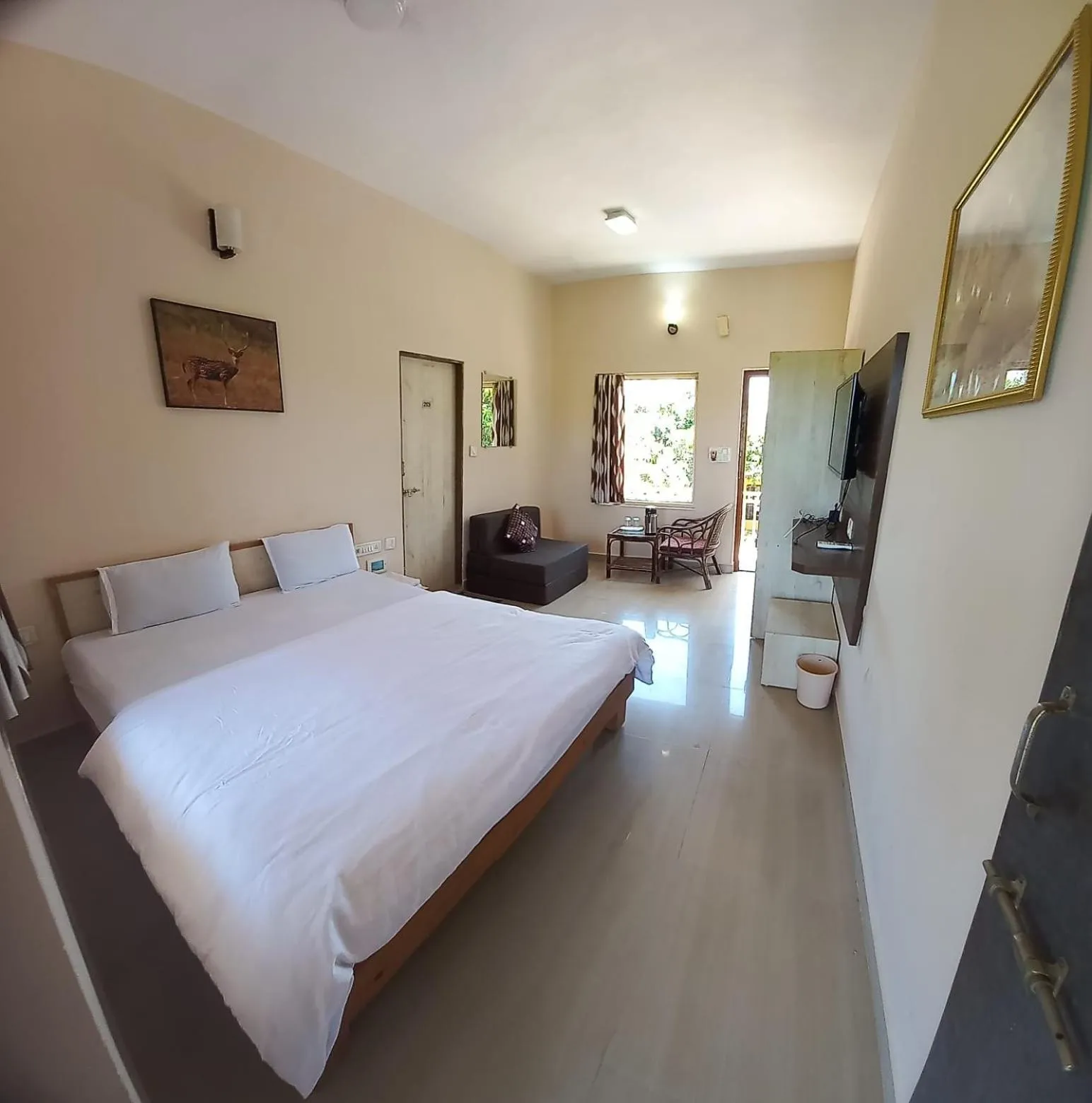 Bed in Gir Jungle Lodge