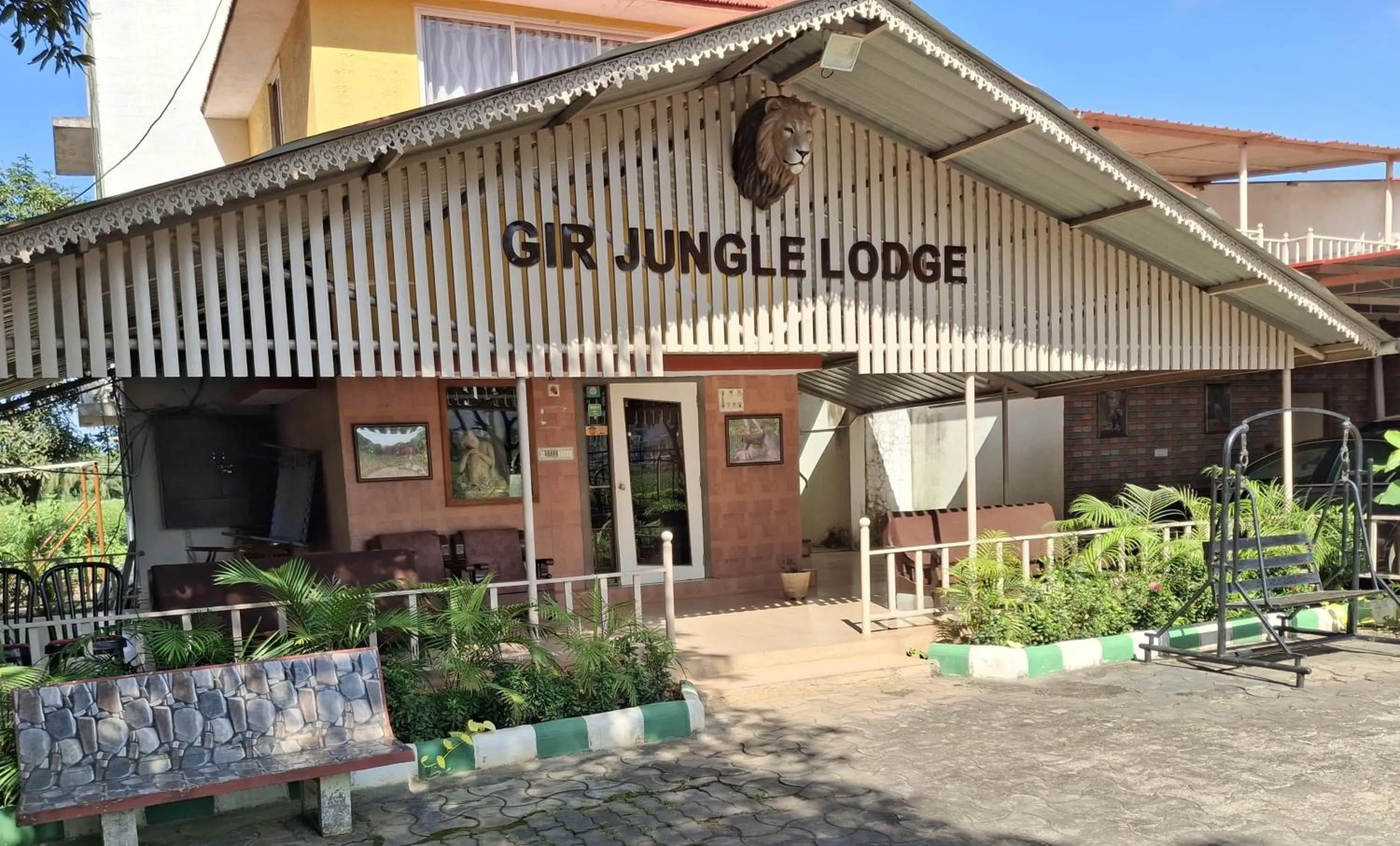 Facade/entrance in Gir Jungle Lodge