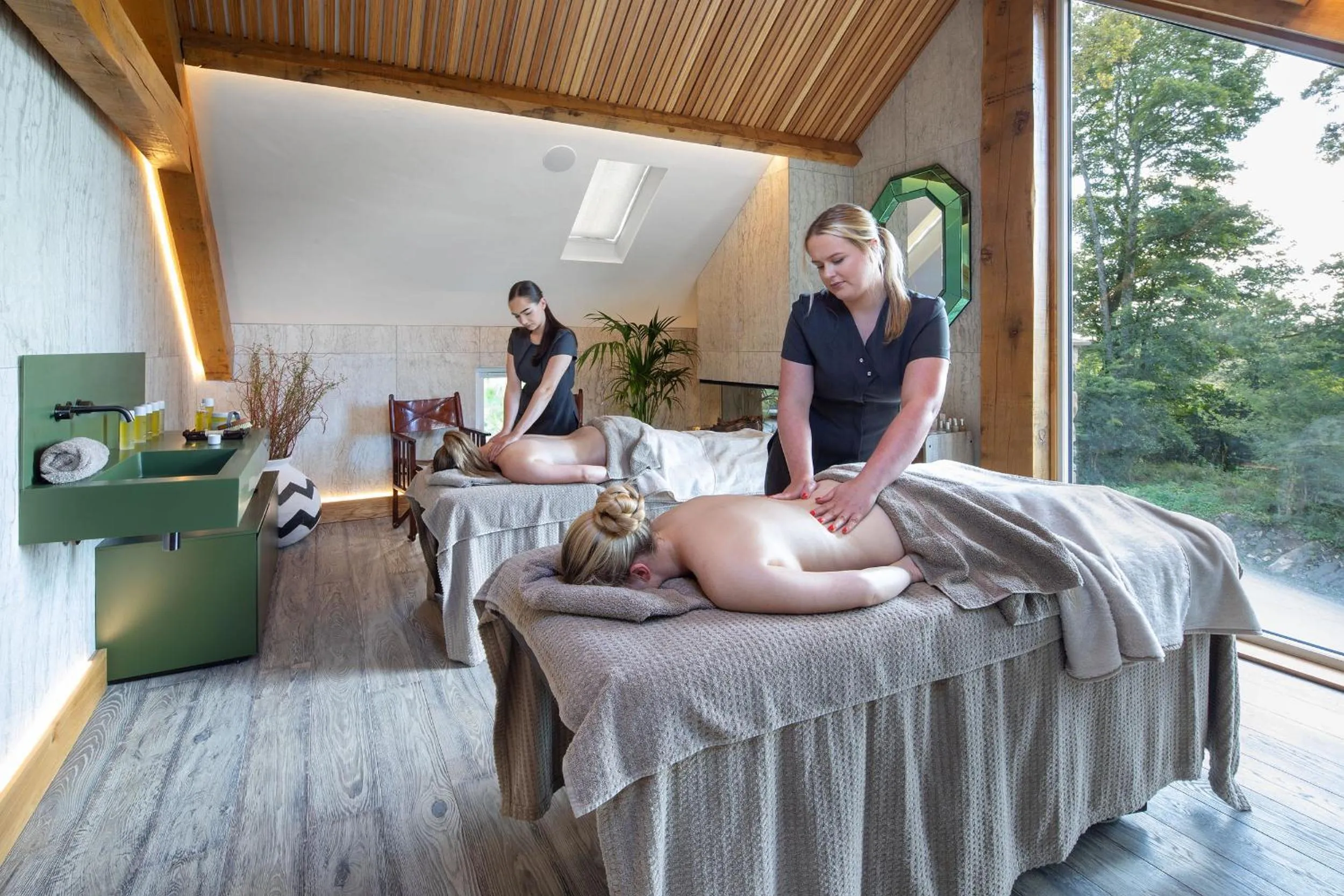 People in Gilpin Hotel & Lake House