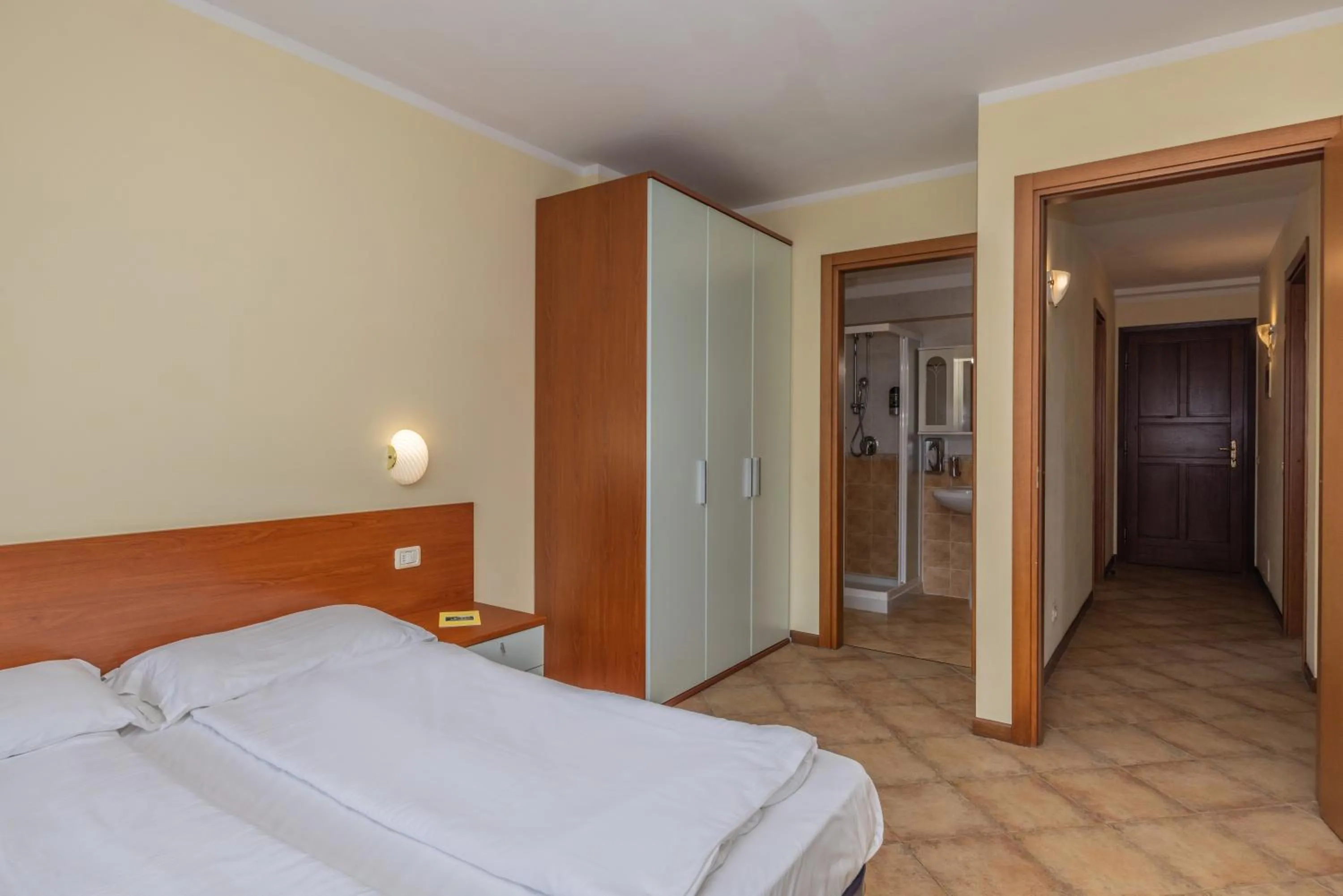 Bed in Hotel Residence Campi