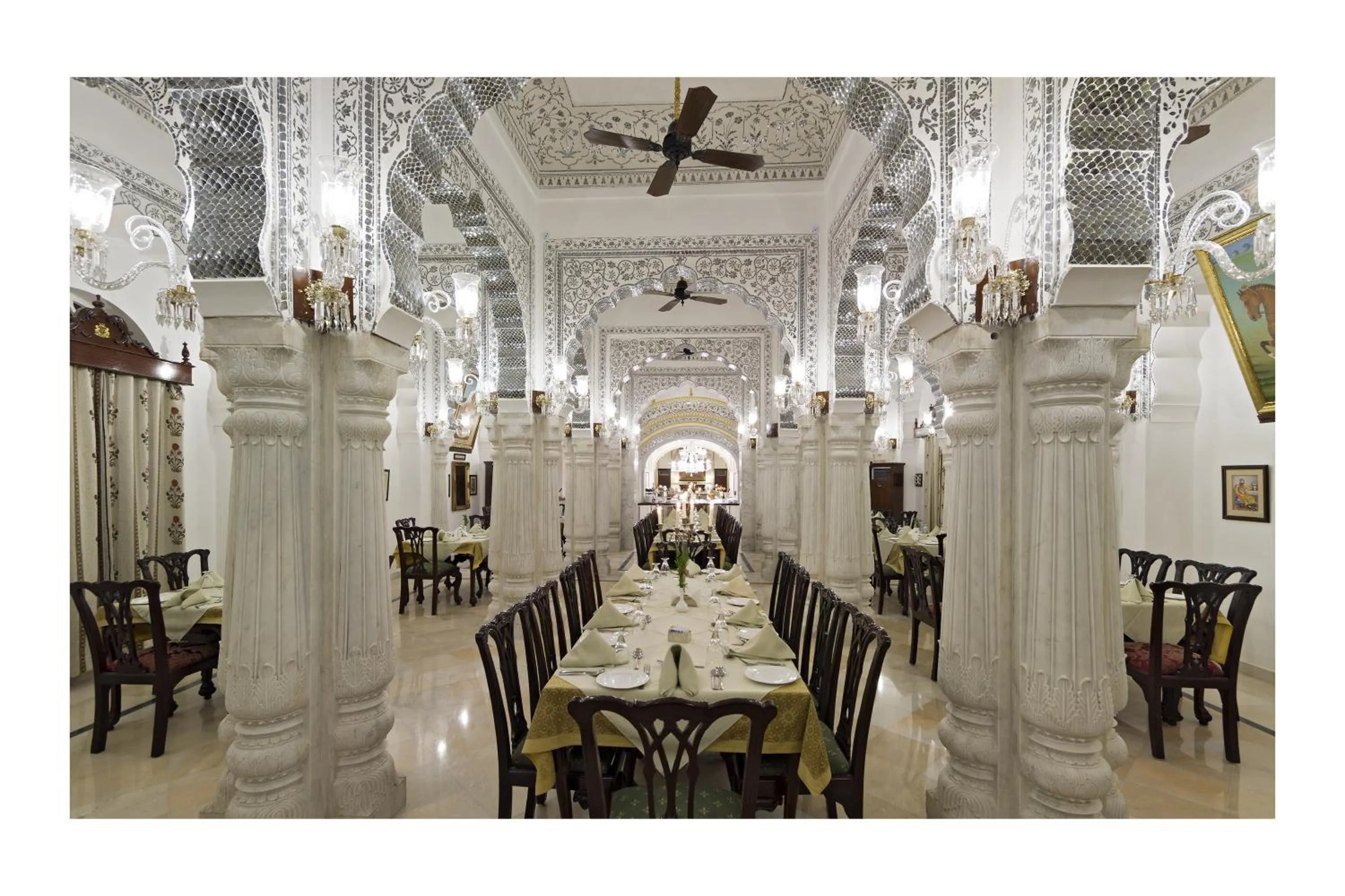 Restaurant/places to eat in Nahargarh Ranthambhore