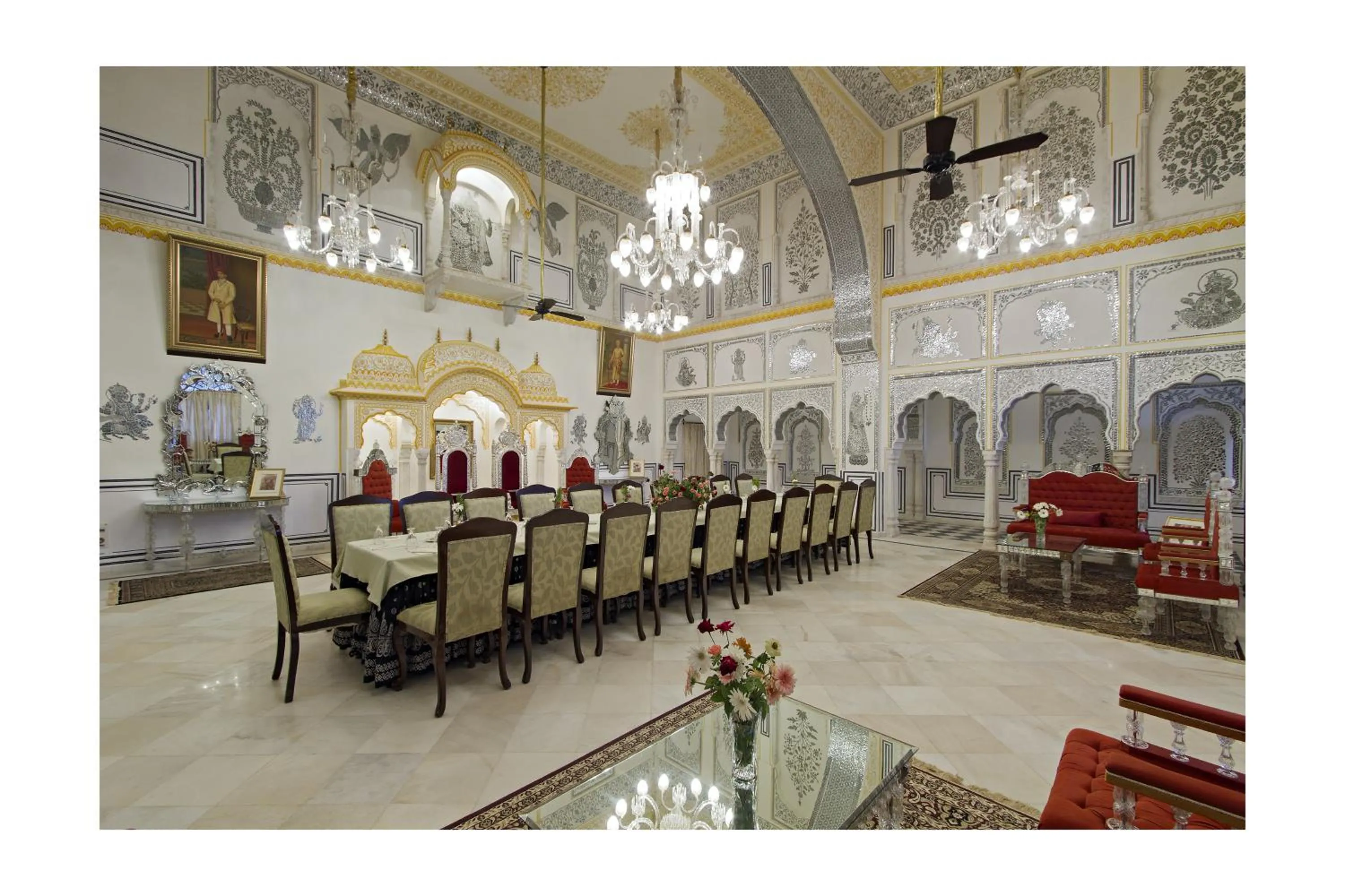 Restaurant/places to eat in Nahargarh Ranthambhore