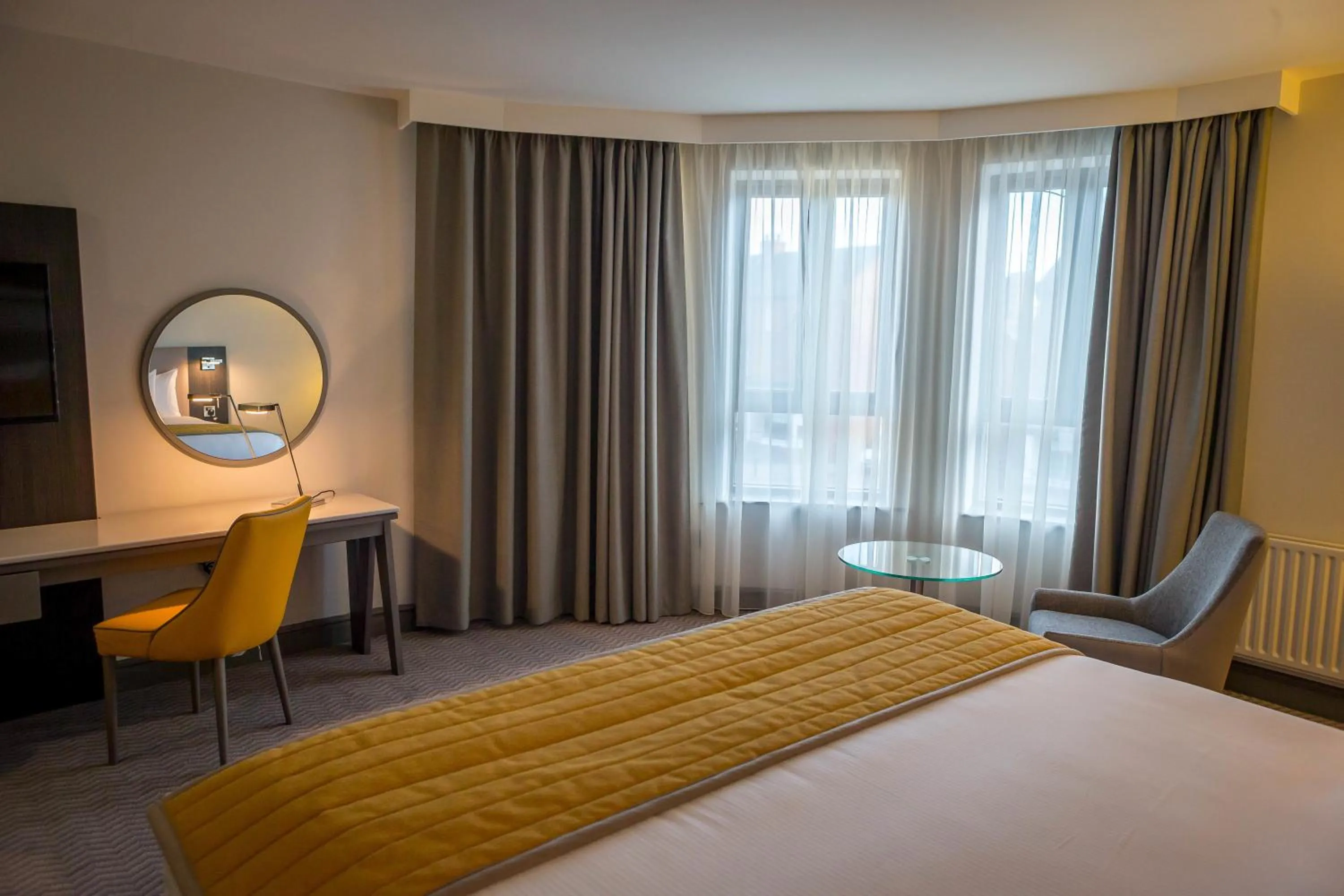 Bed in Maldron Hotel Pearse Street Dublin City