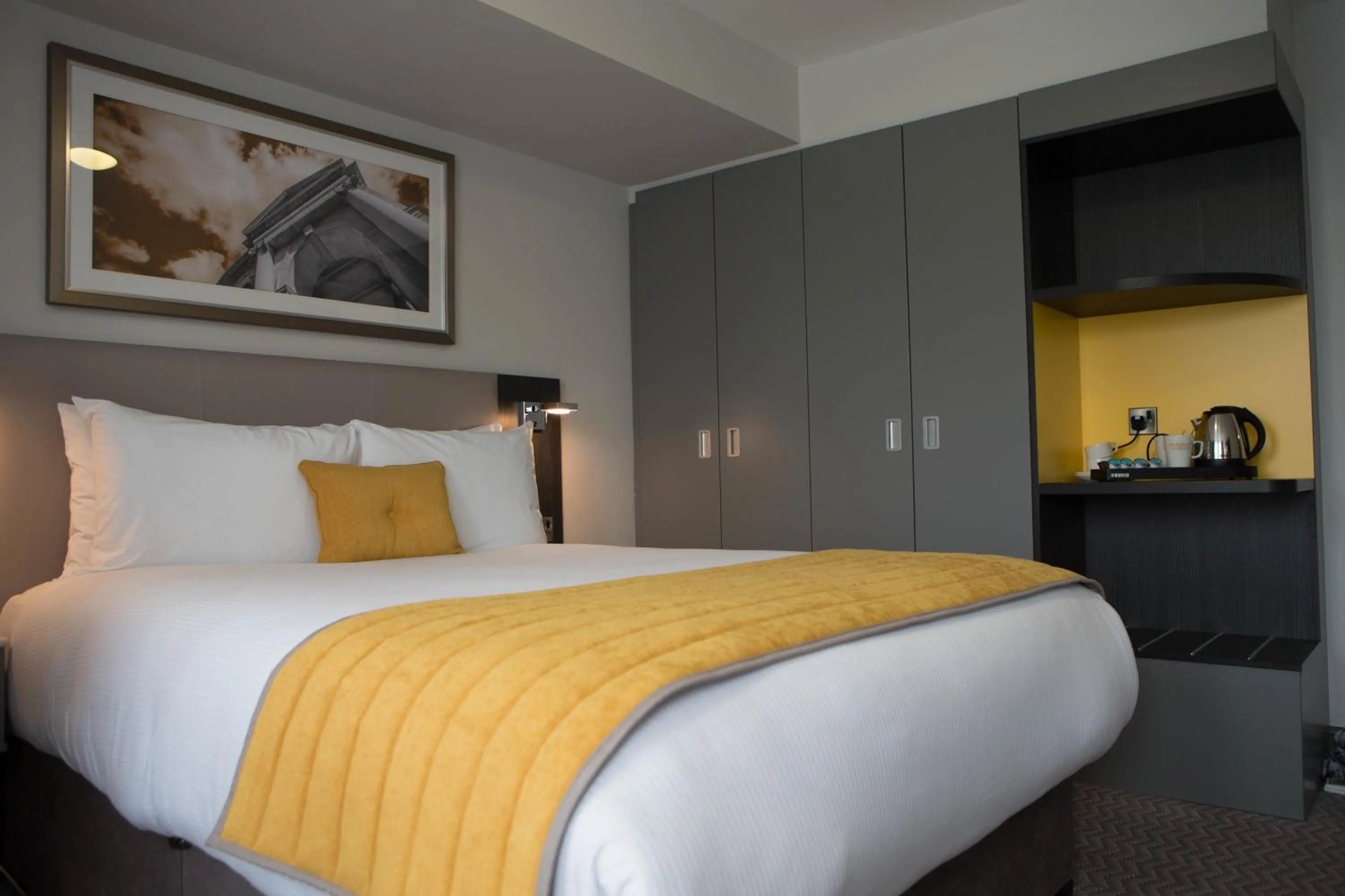 Photo of the whole room, Bed in Maldron Hotel Pearse Street Dublin City