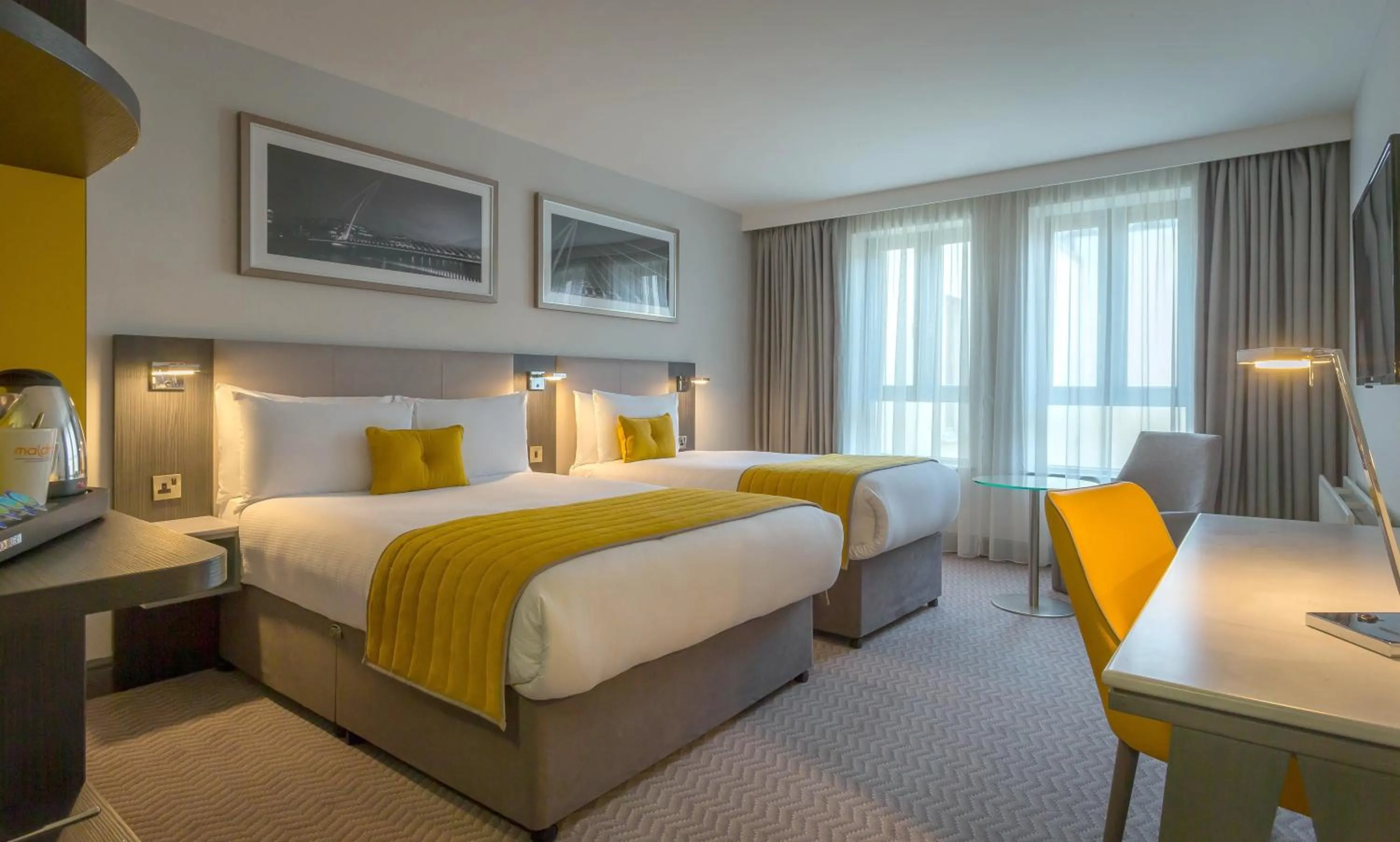 Bedroom, Bed in Maldron Hotel Pearse Street Dublin City