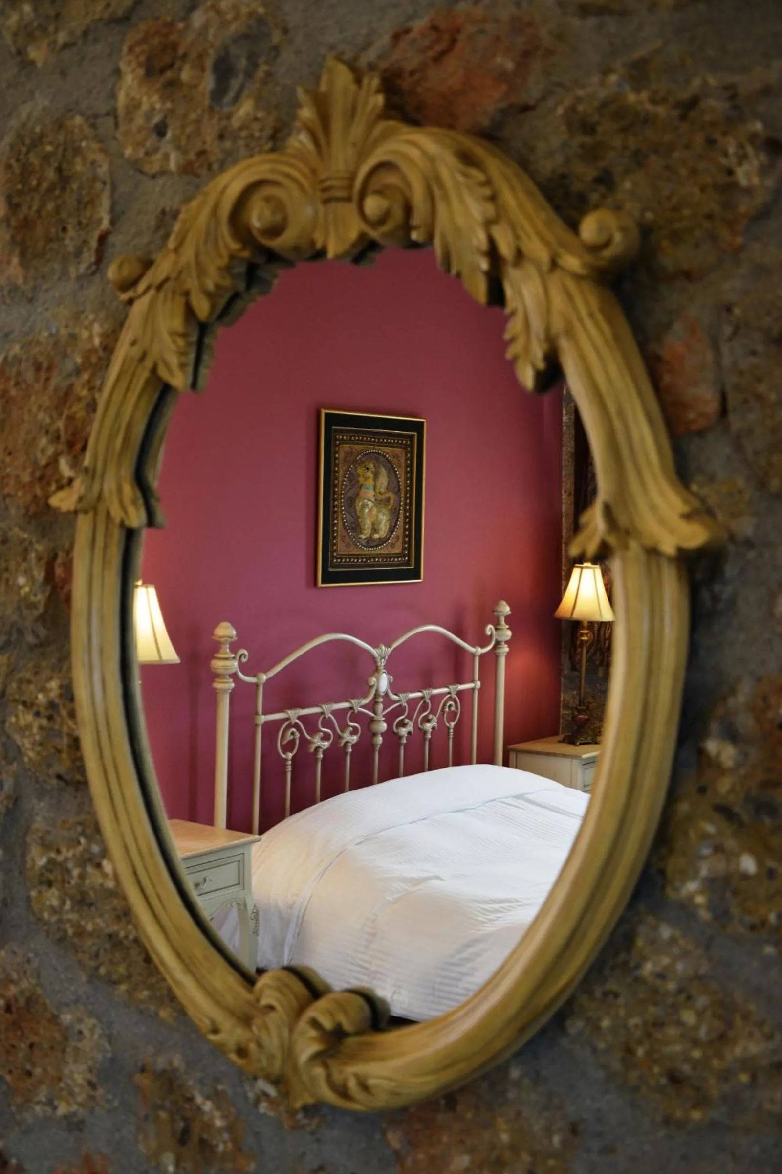 Bed in Trikalon Muses Art Suites