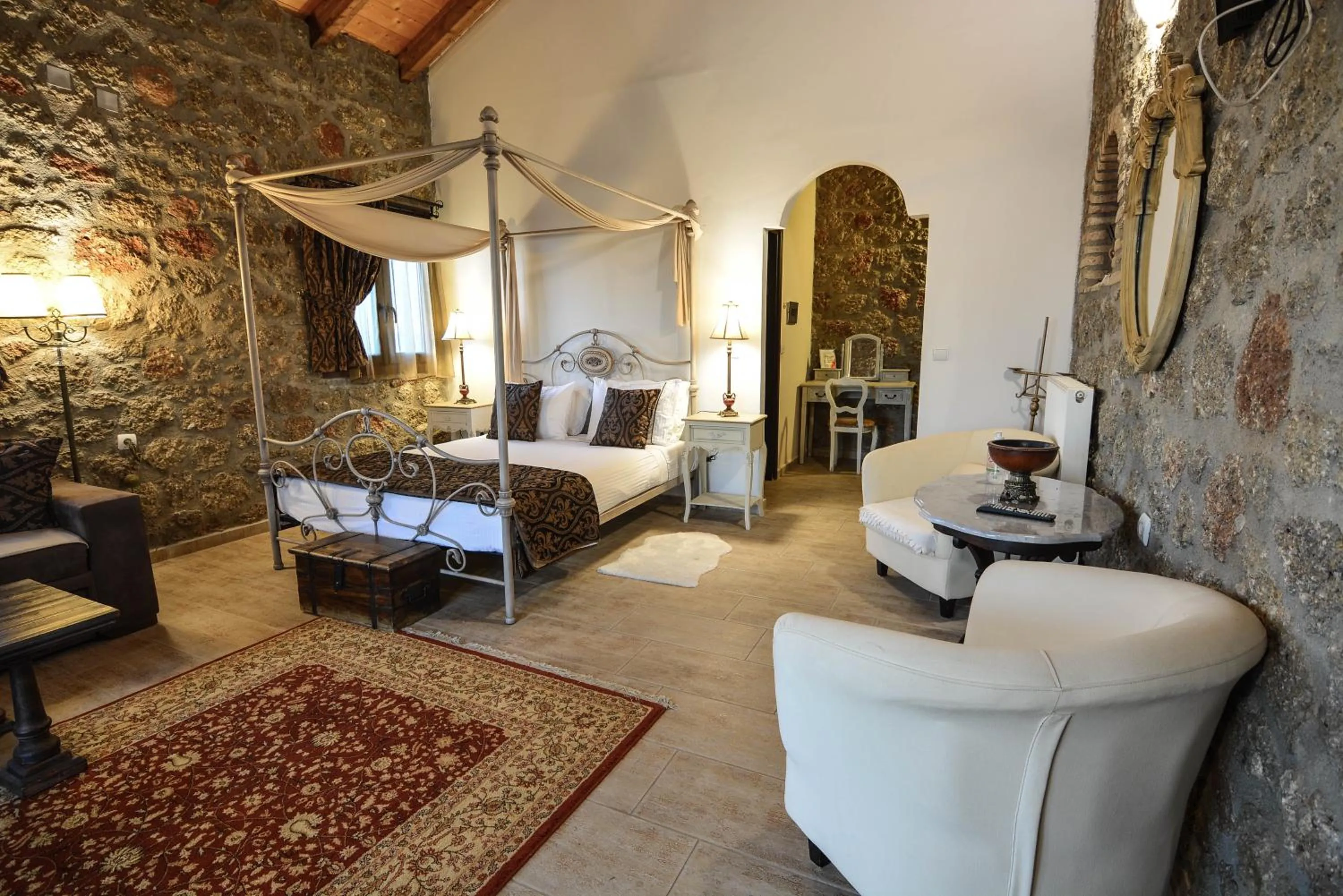 Trikalon Muses Art Suites