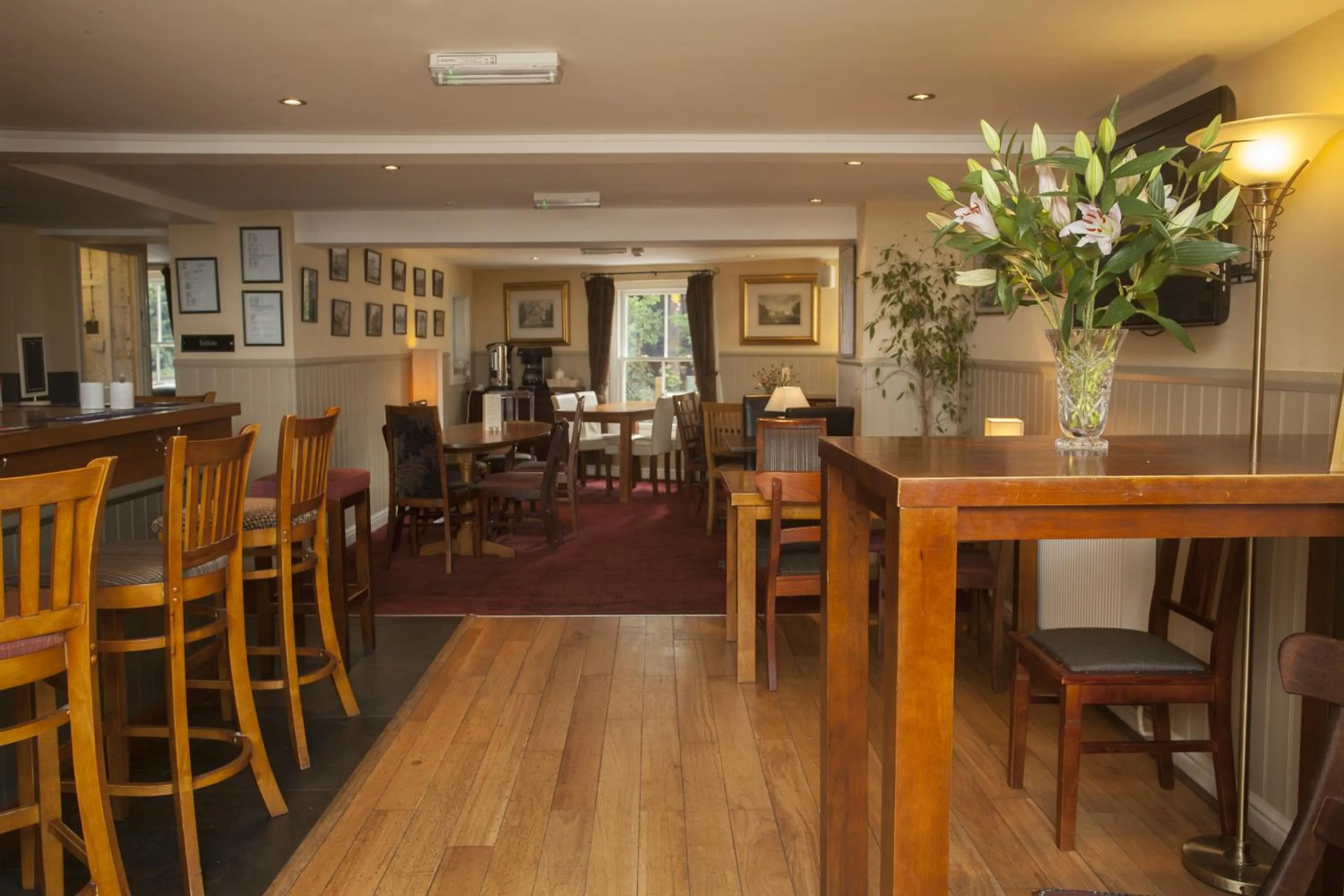 Lounge or bar in The Five Bells