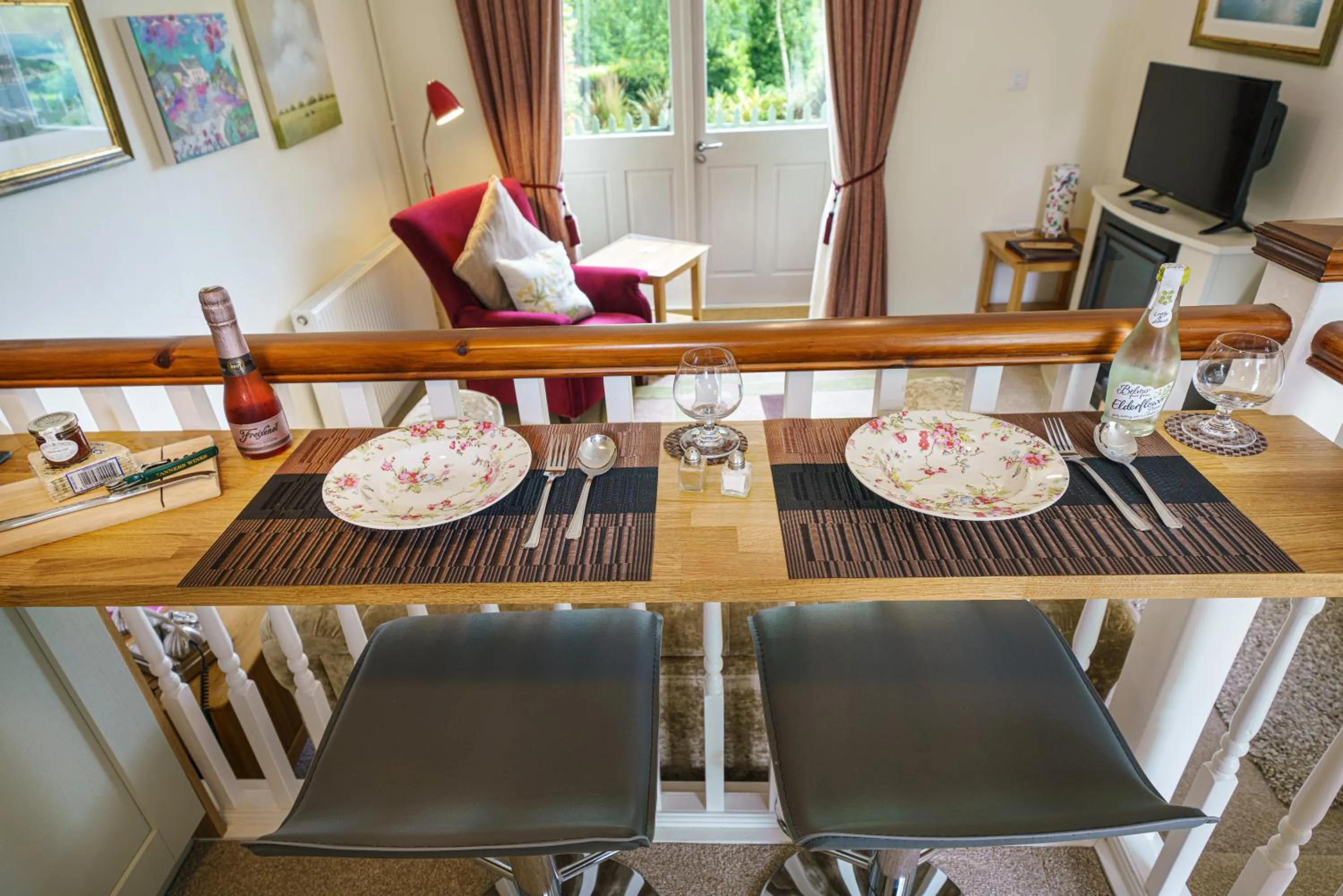 Dining area in Penbontbren Luxury Bed and Breakfast