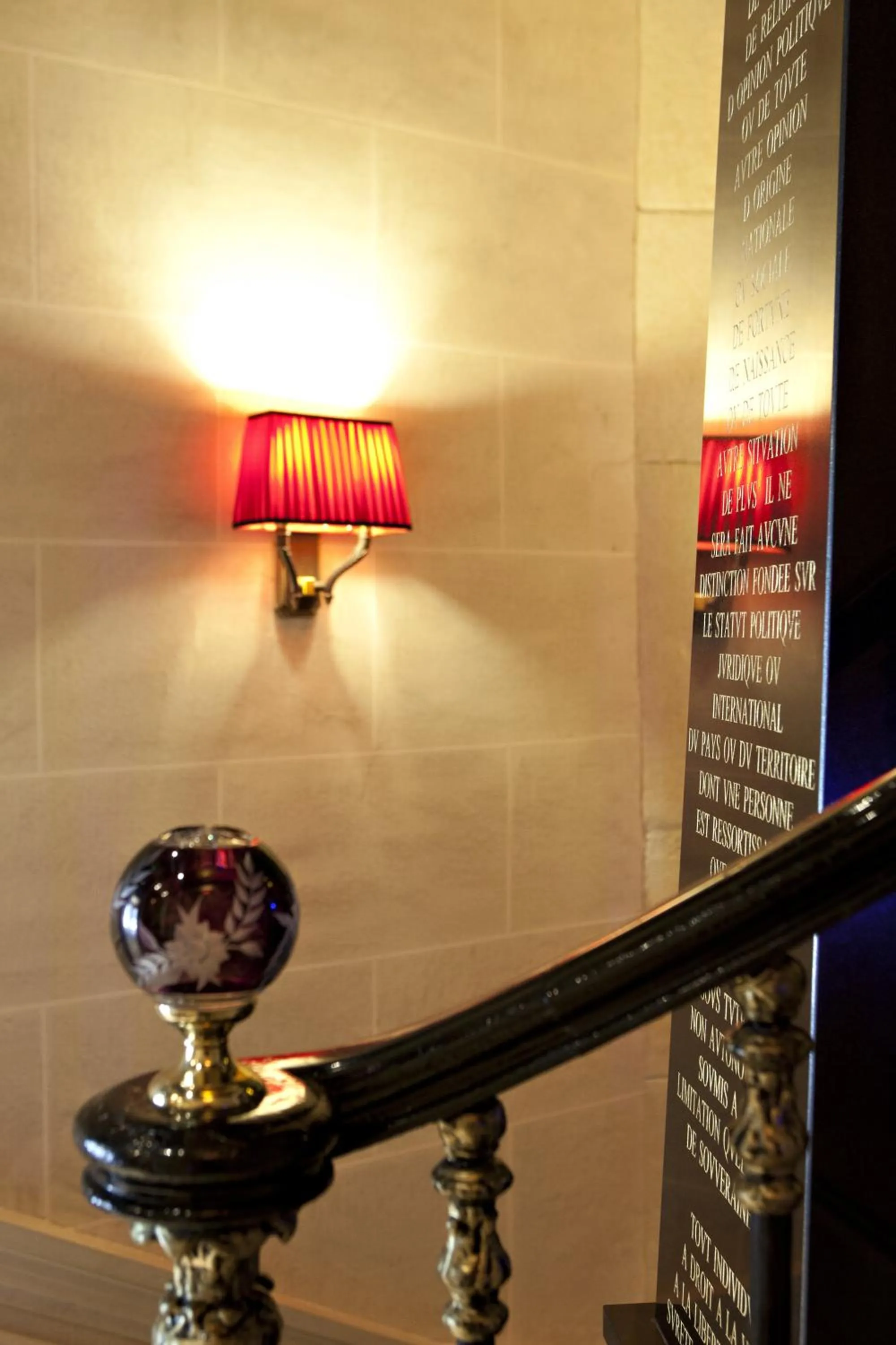 Decorative detail in Maison Albar- Le Champs-Elysées