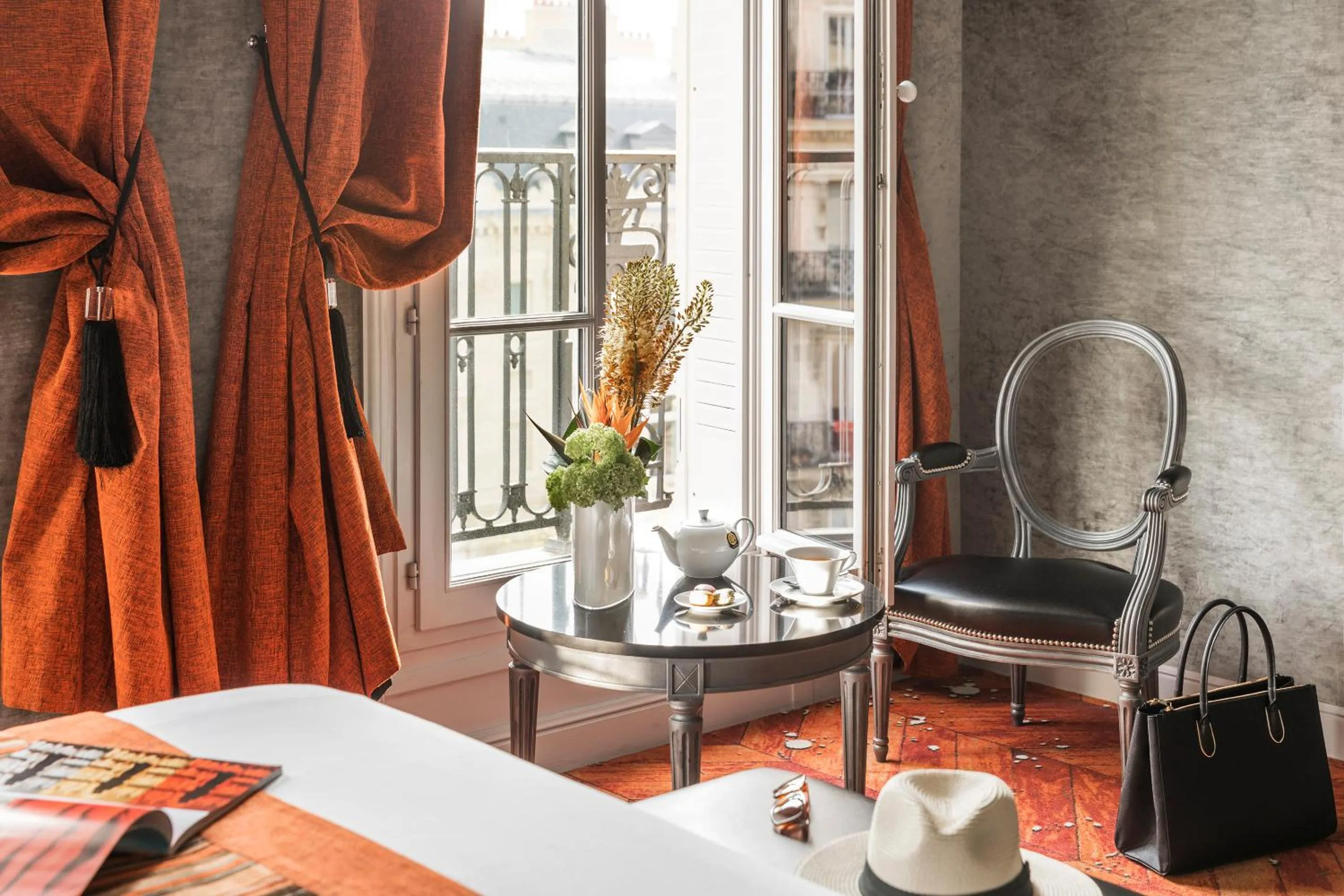 Seating area in Maison Albar- Le Champs-Elysées