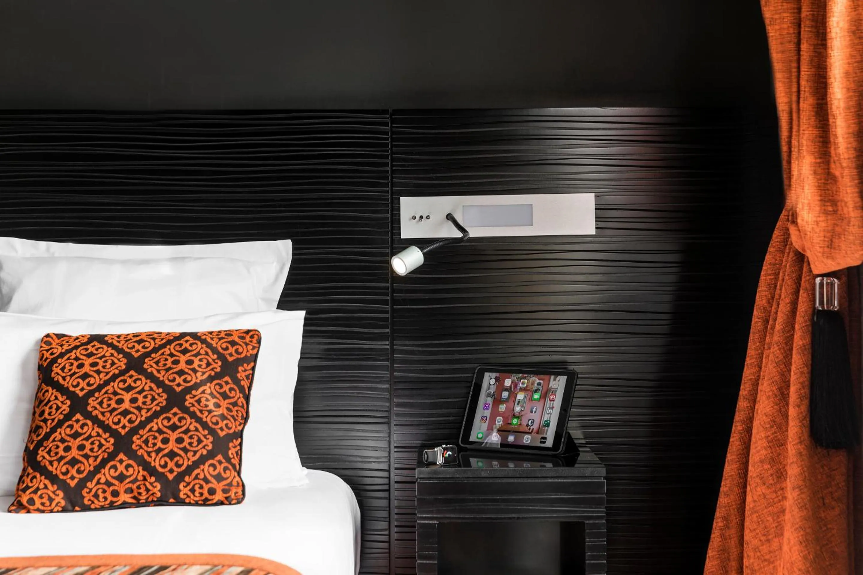 Bedroom, Bed in Maison Albar- Le Champs-Elysées