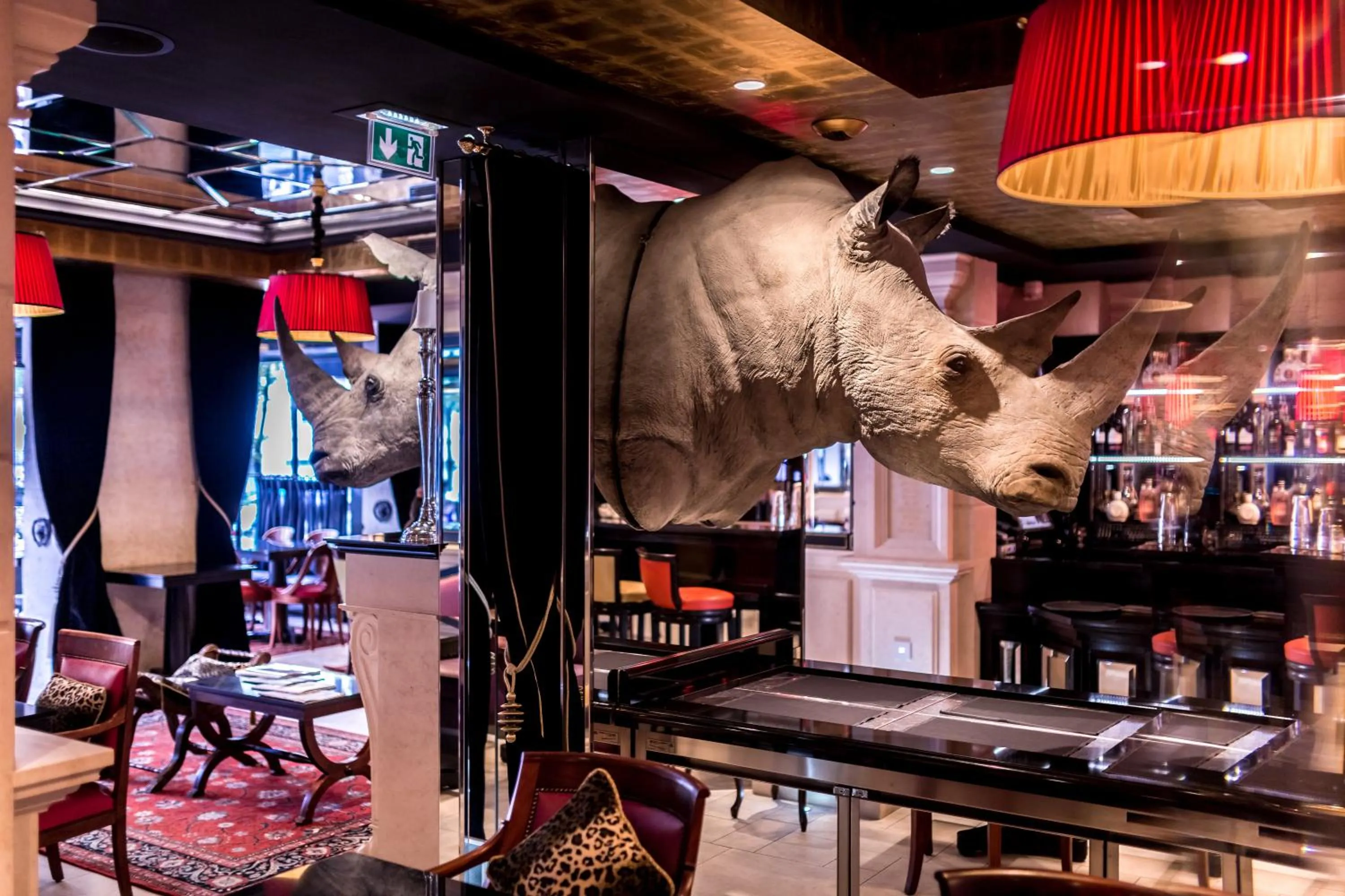 Decorative detail in Maison Albar- Le Champs-Elysées