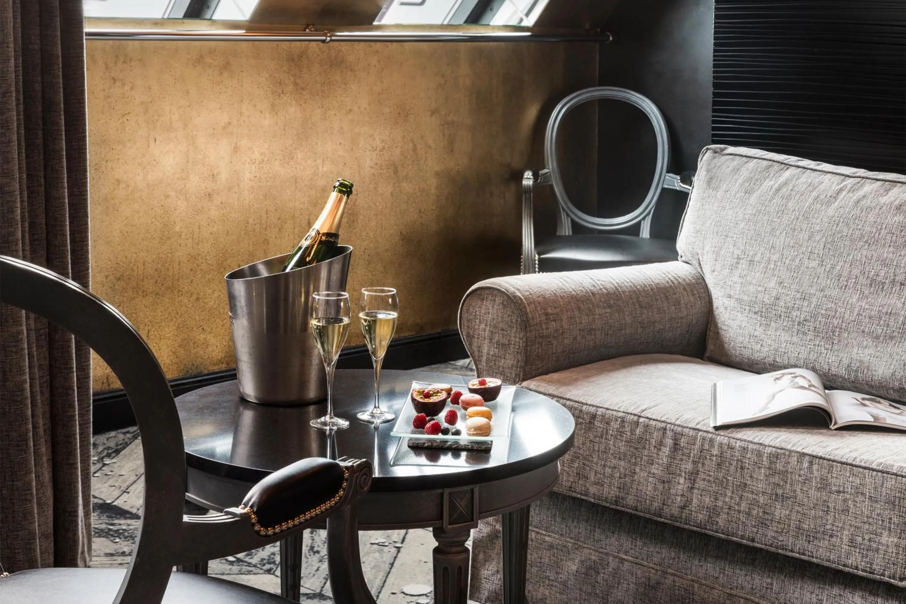 Food and drinks in Maison Albar- Le Champs-Elysées