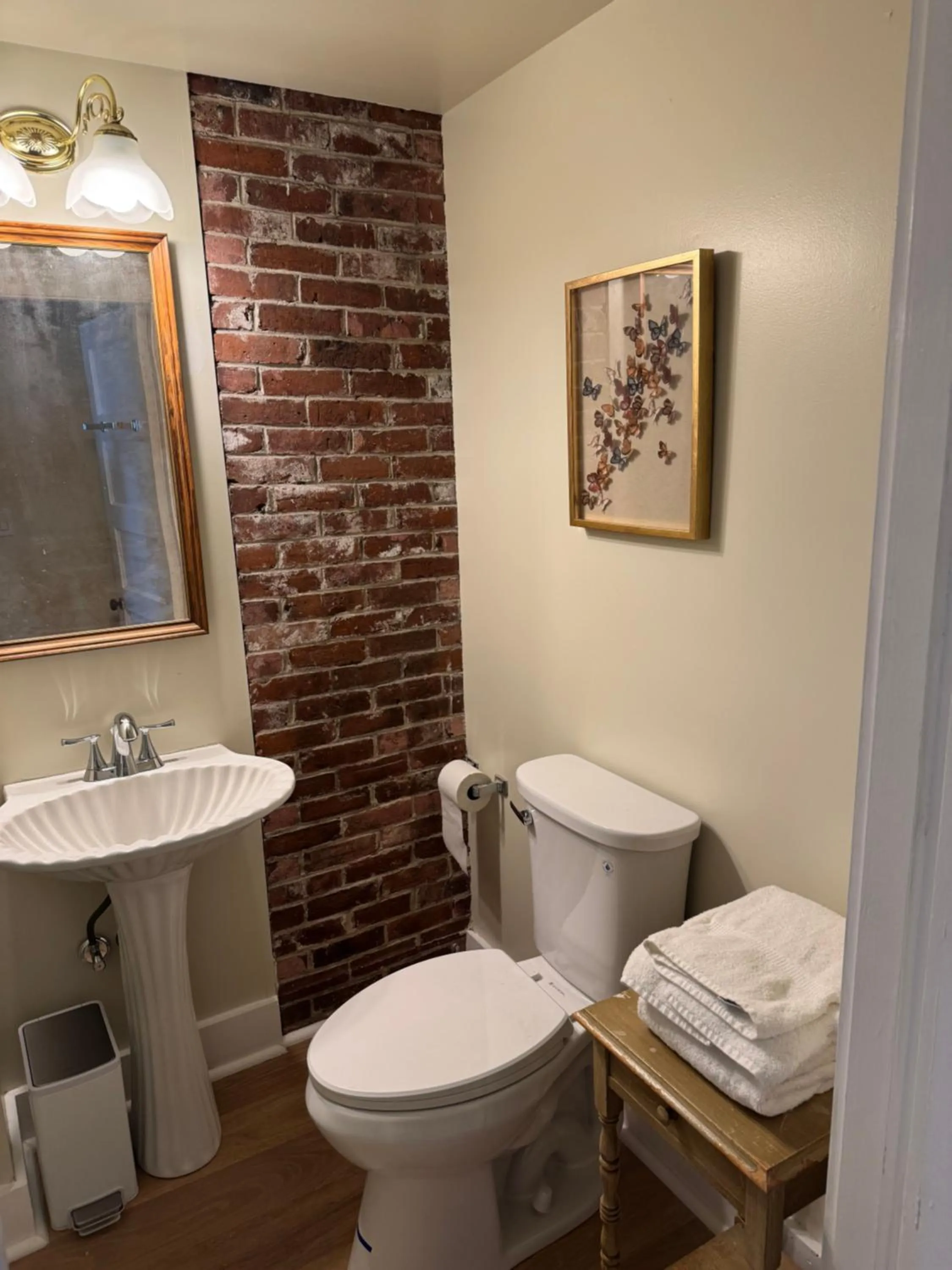 Toilet in High Tide Inn on the Ocean, Motel and Cottages