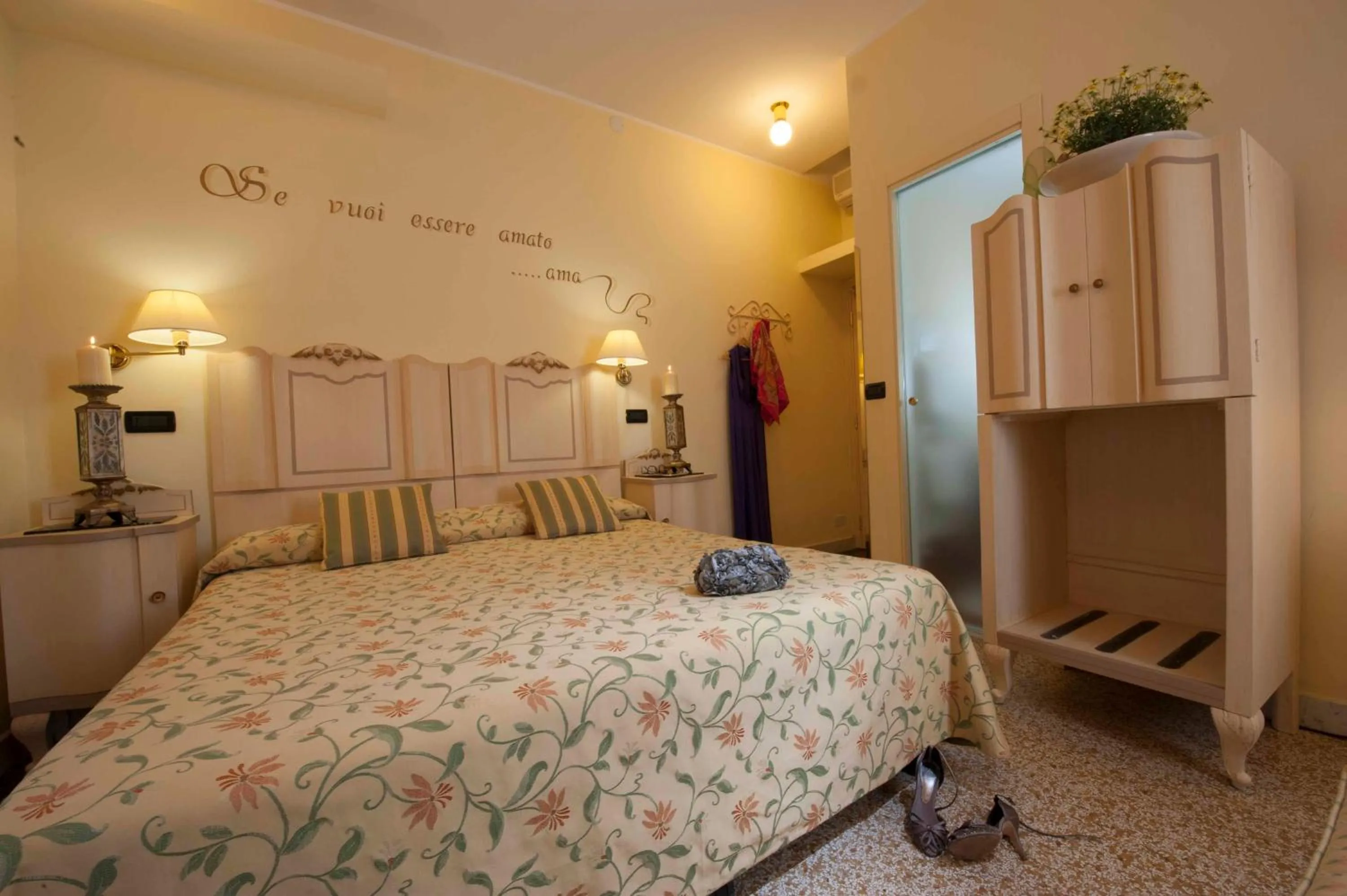 Photo of the whole room, Bed in Hotel Astigiana & Appartamenti