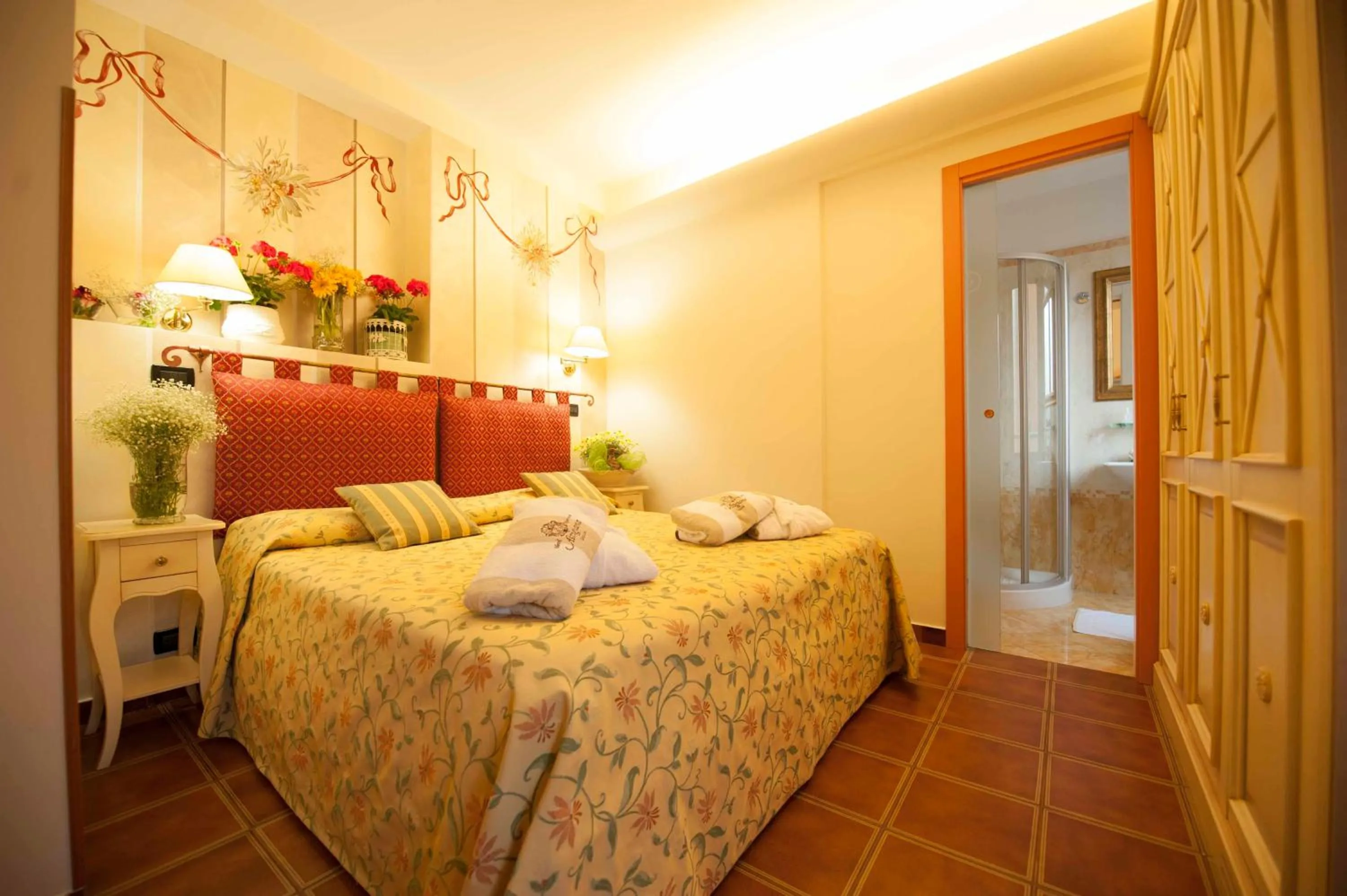Photo of the whole room, Bed in Hotel Astigiana & Appartamenti