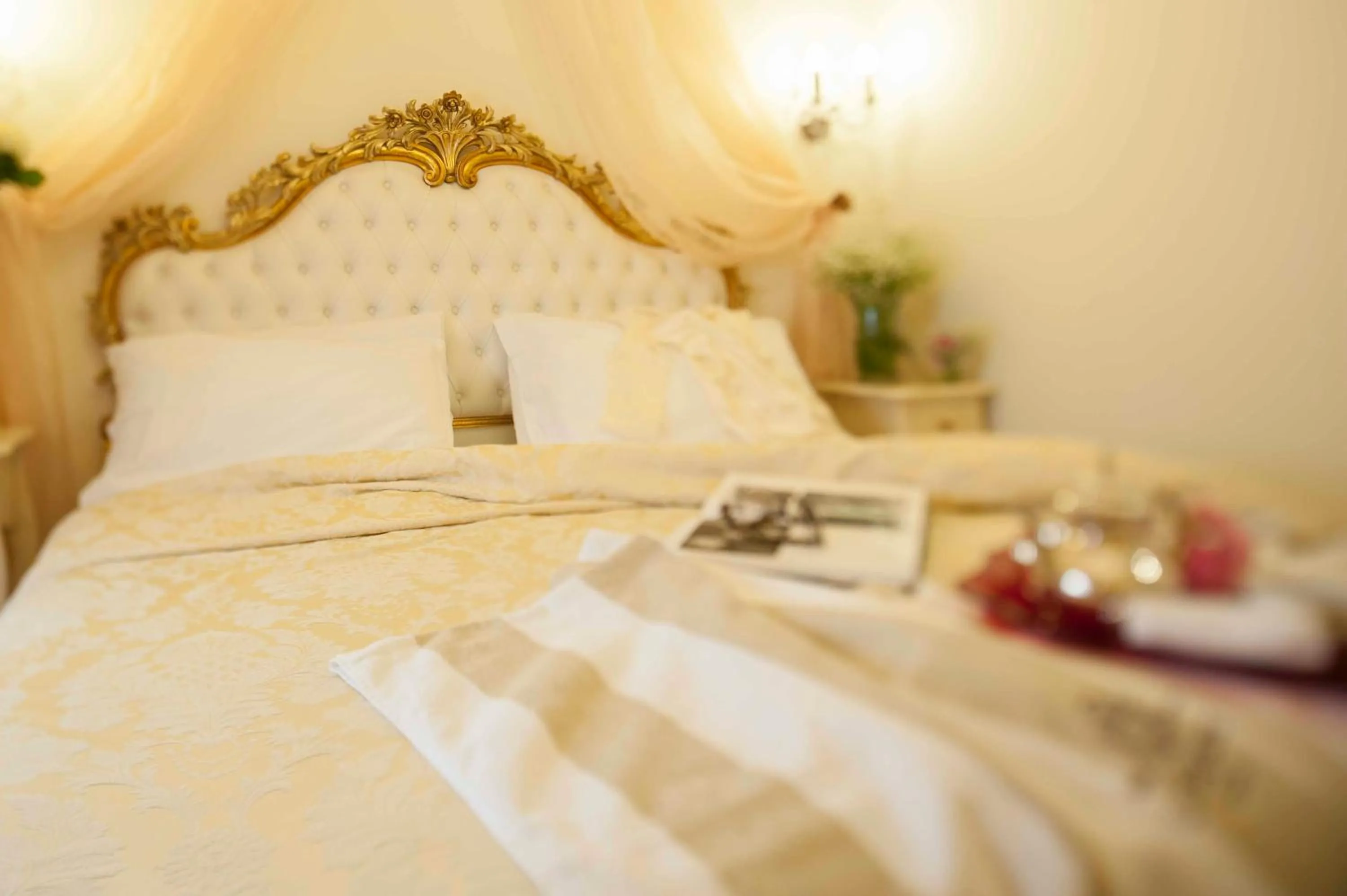 Bed in Hotel Astigiana & Appartamenti