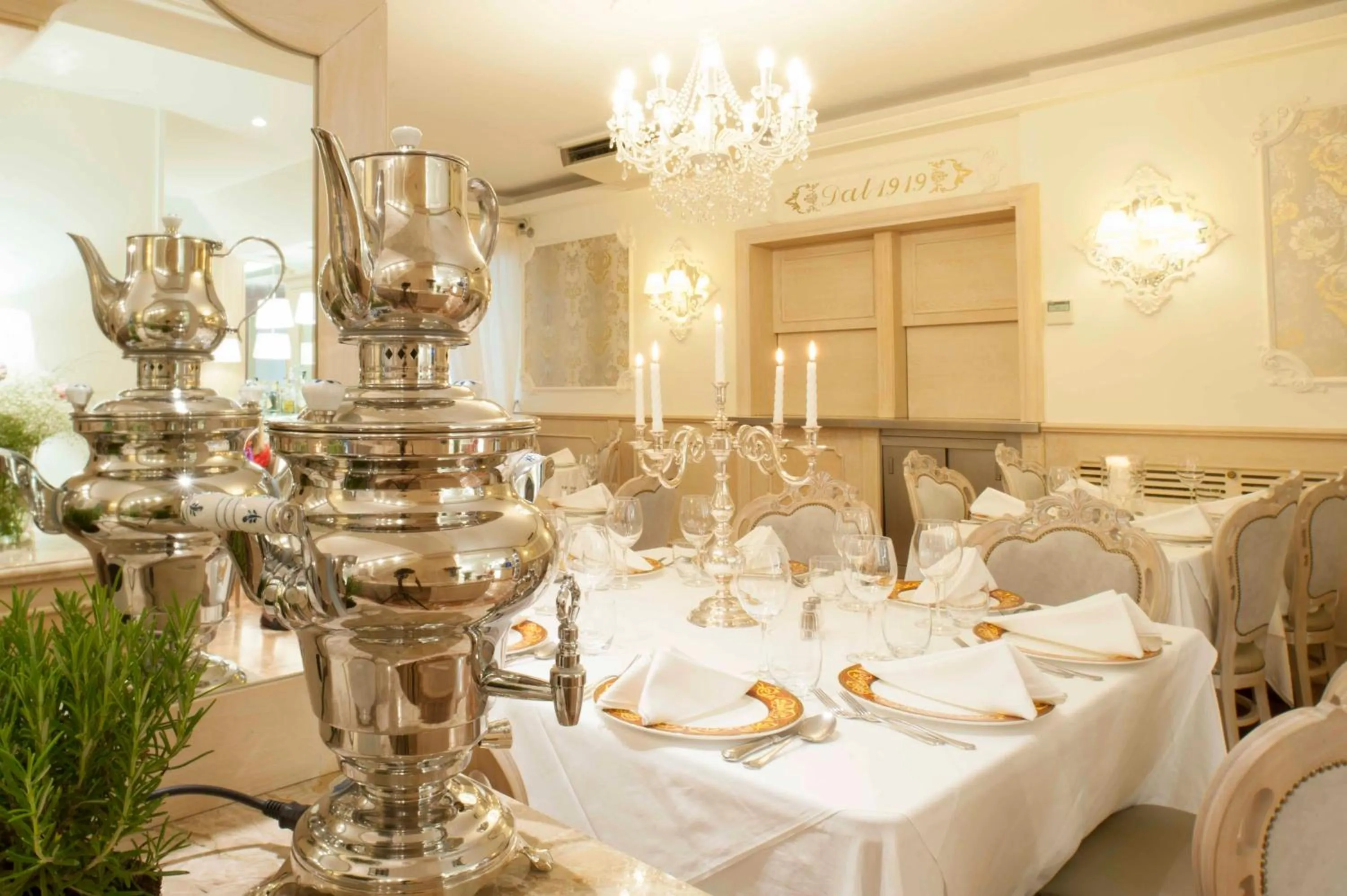 Restaurant/places to eat in Hotel Astigiana & Appartamenti