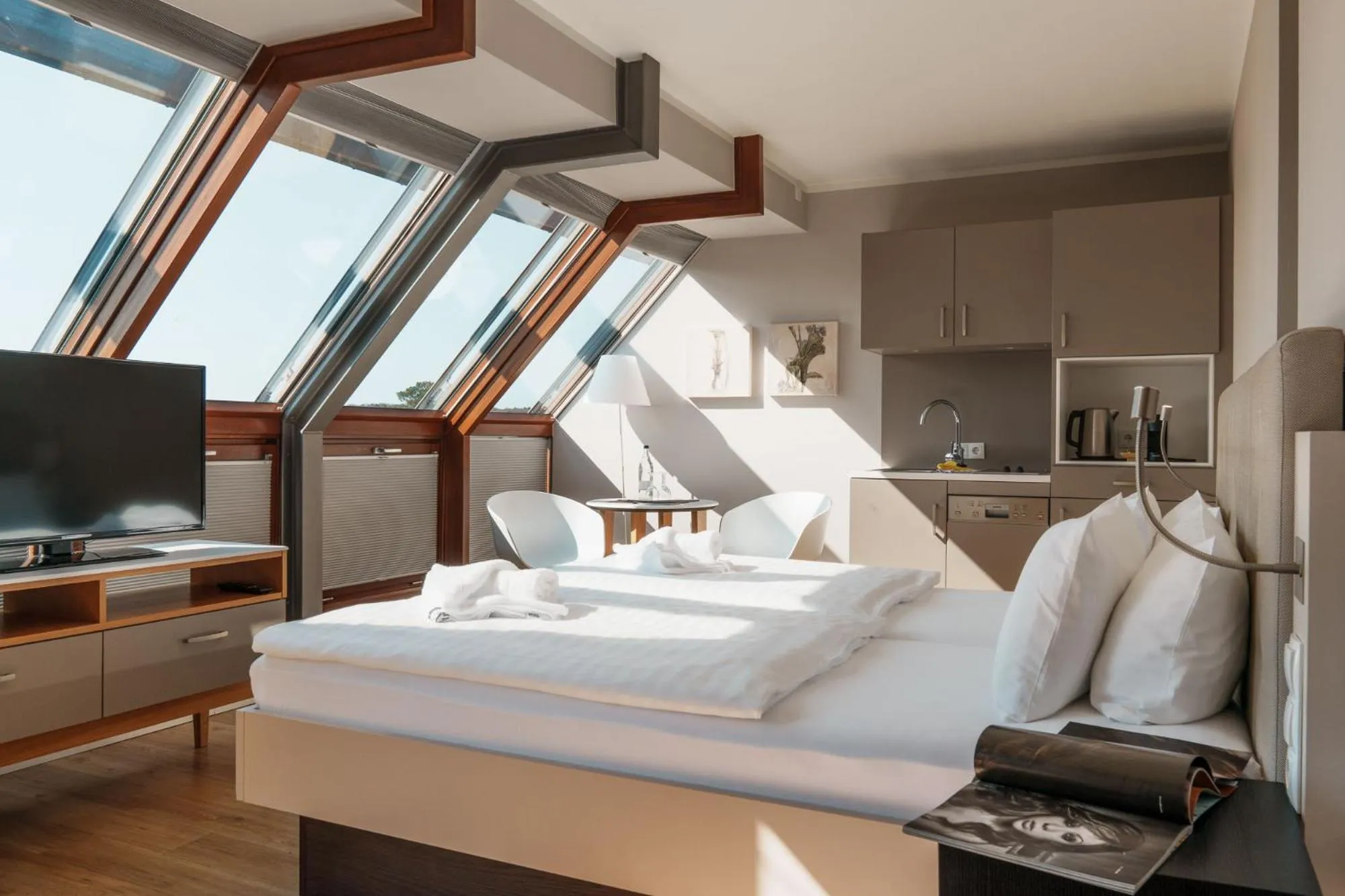 Photo of the whole room, Bed in Hotel Meersinn - Binz