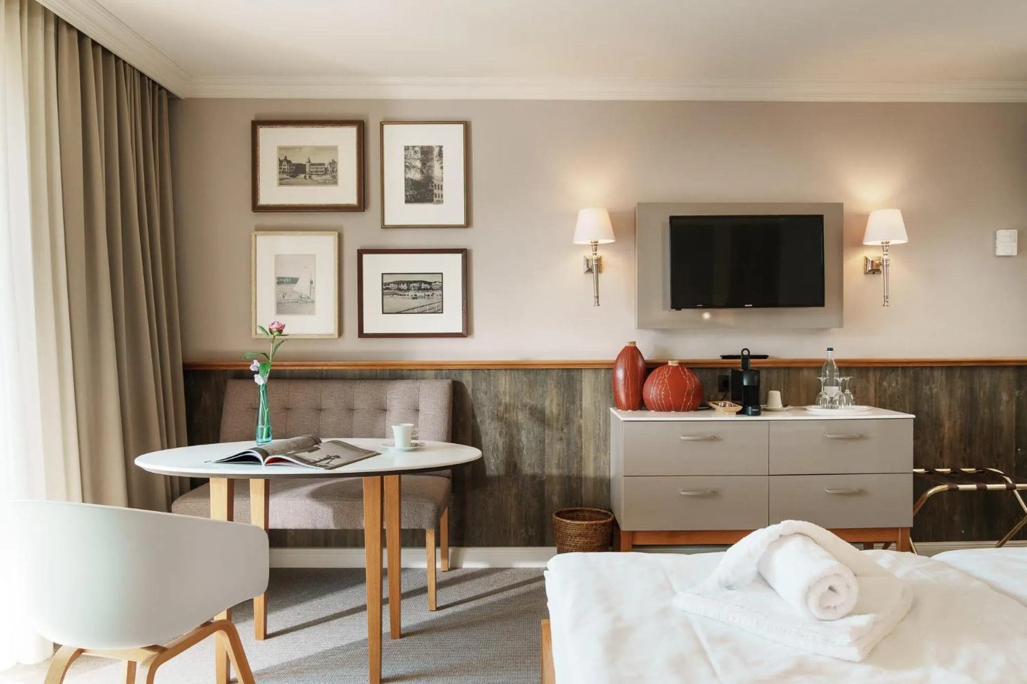 Photo of the whole room, Bed in Hotel Meersinn - Binz