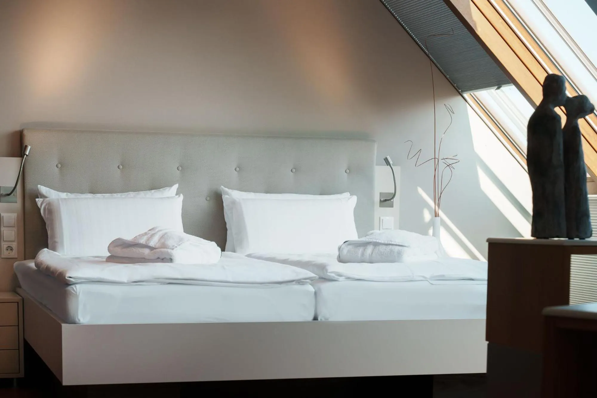 Bedroom, Bed in Hotel Meersinn - Binz