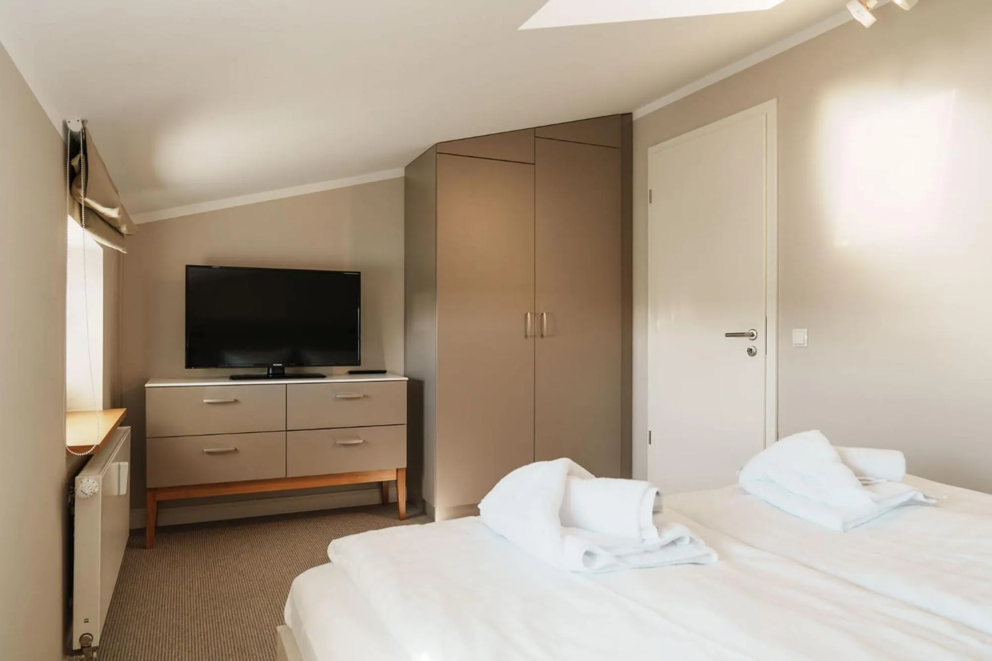 Bedroom, Bed in Hotel Meersinn - Binz