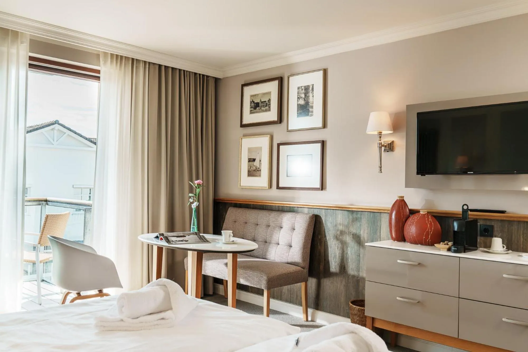 Living room, Bed in Hotel Meersinn - Binz