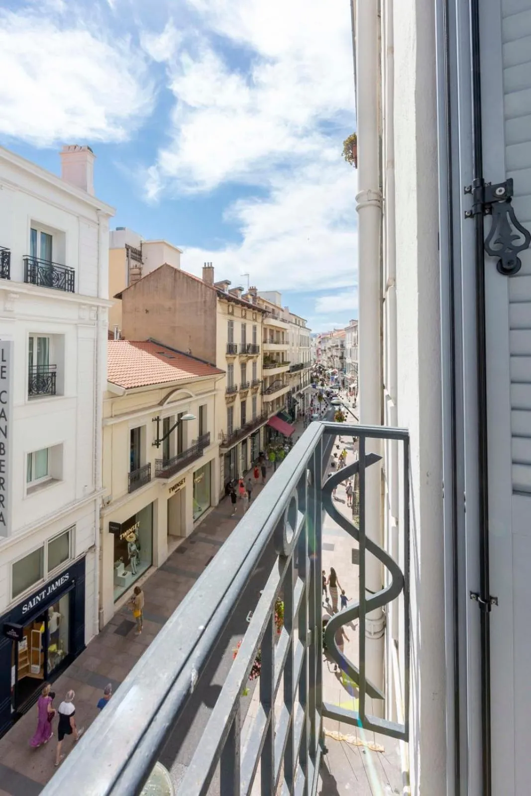 Facade/entrance in Cosy apartment 27 m2 in rue d'Antibes and Croisette