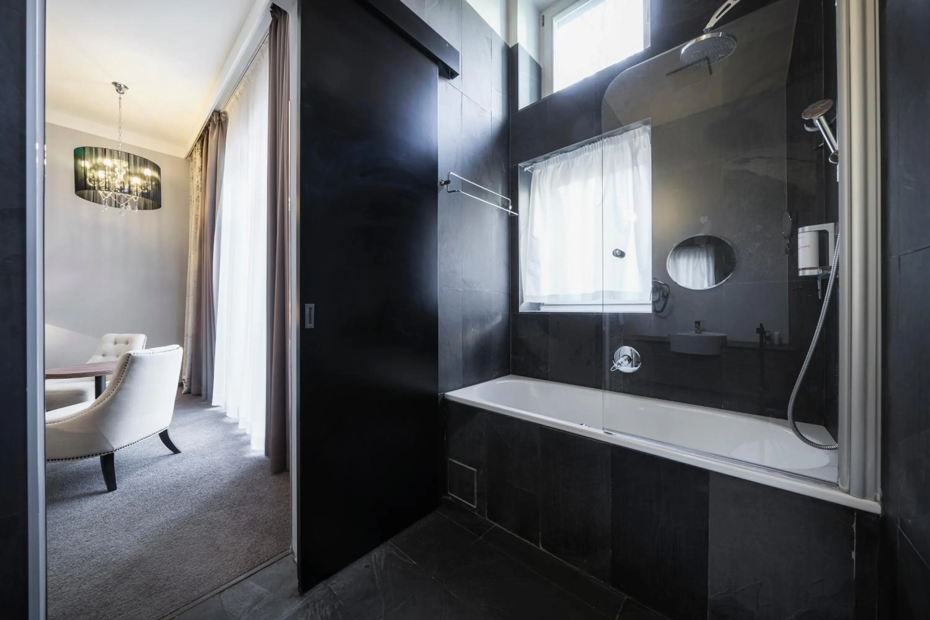 Bathroom in Hotel NOIR