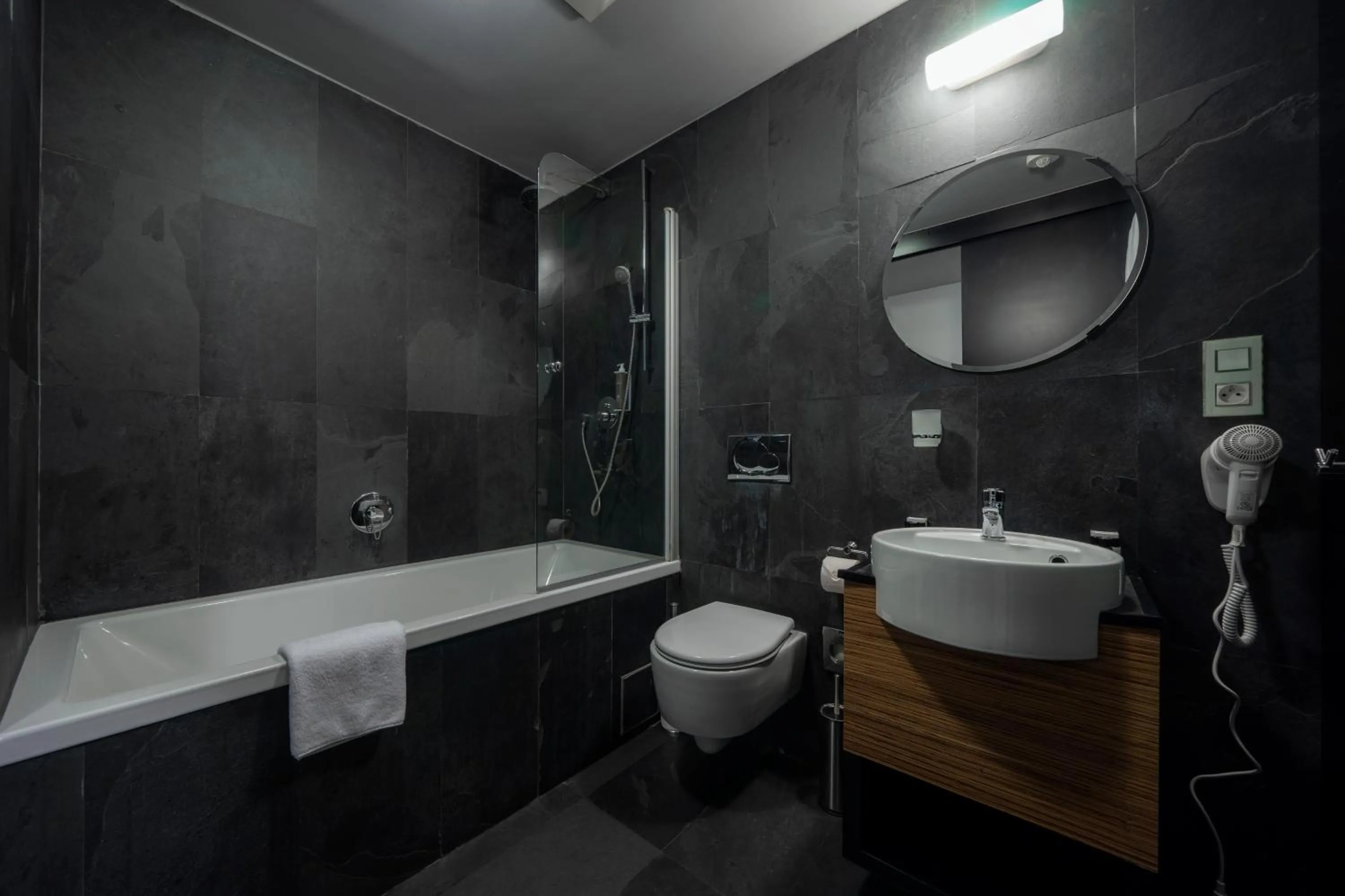 Bathroom in Hotel NOIR